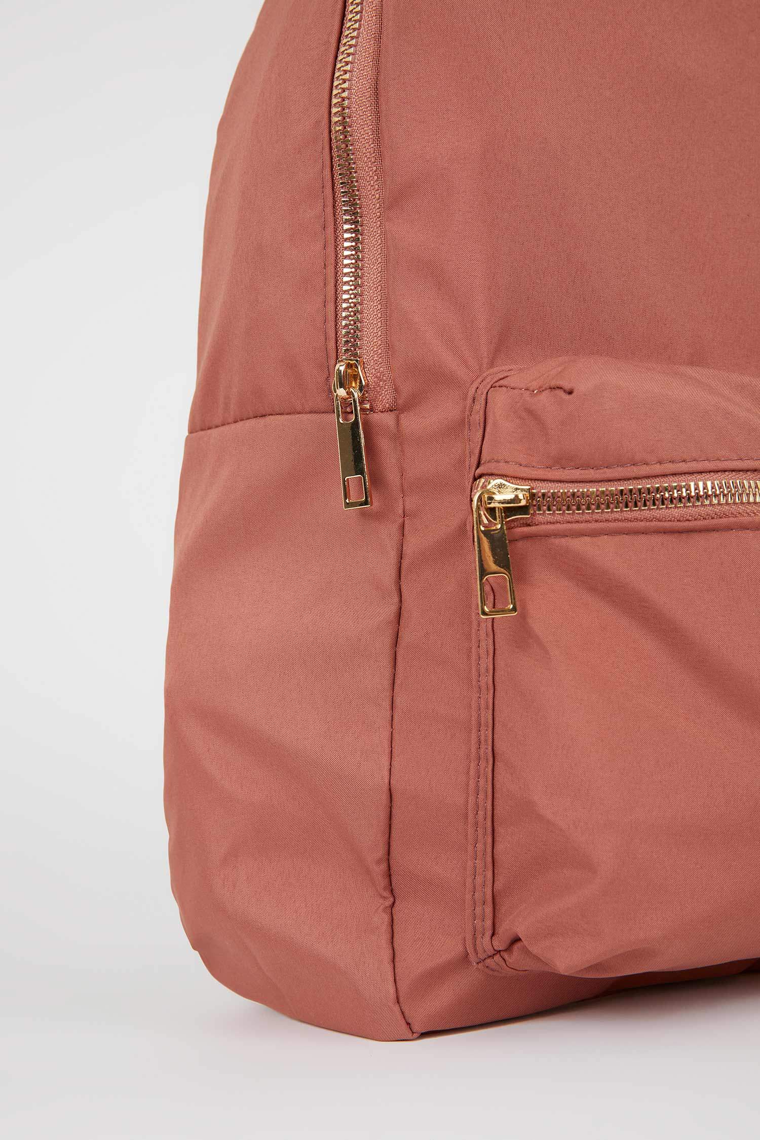 Әйелдерге арқақоржын