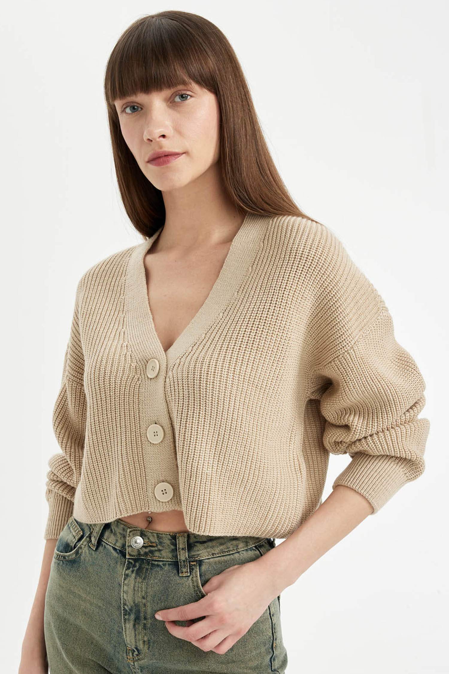 Regular Fit V Yaka Basic Düz Düğmeli Triko Hırka