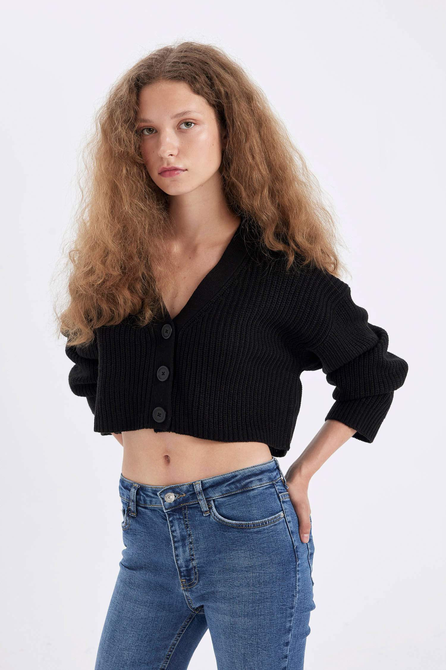 Regular Fit V Yaka Basic Düz Düğmeli Triko Hırka