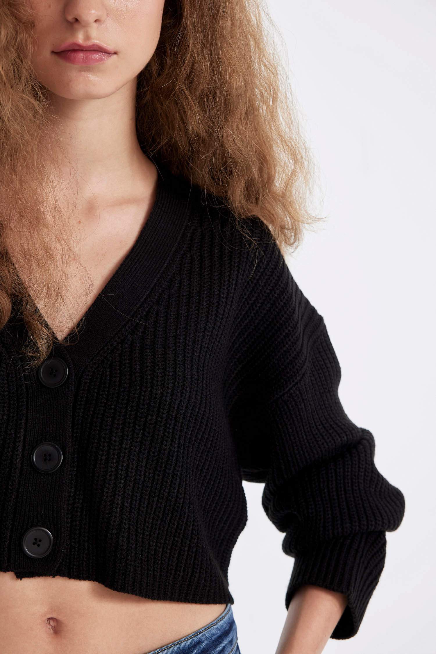 Regular Fit V Yaka Basic Düz Düğmeli Triko Hırka