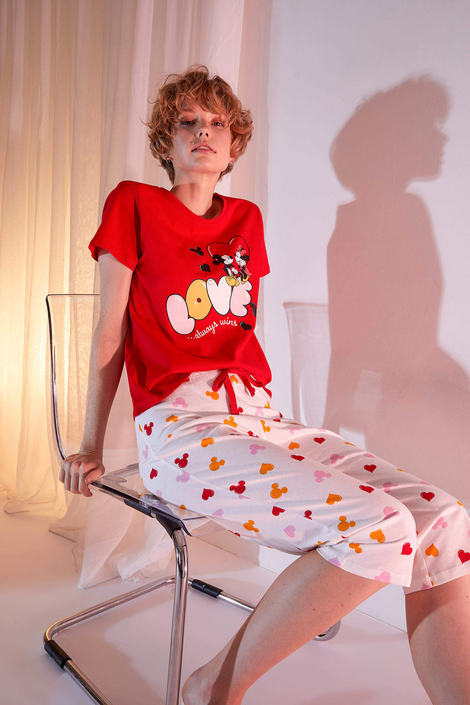 Defacto Mickey Mouse Lisanslı Kısa Kol Pijama Takımı. 2