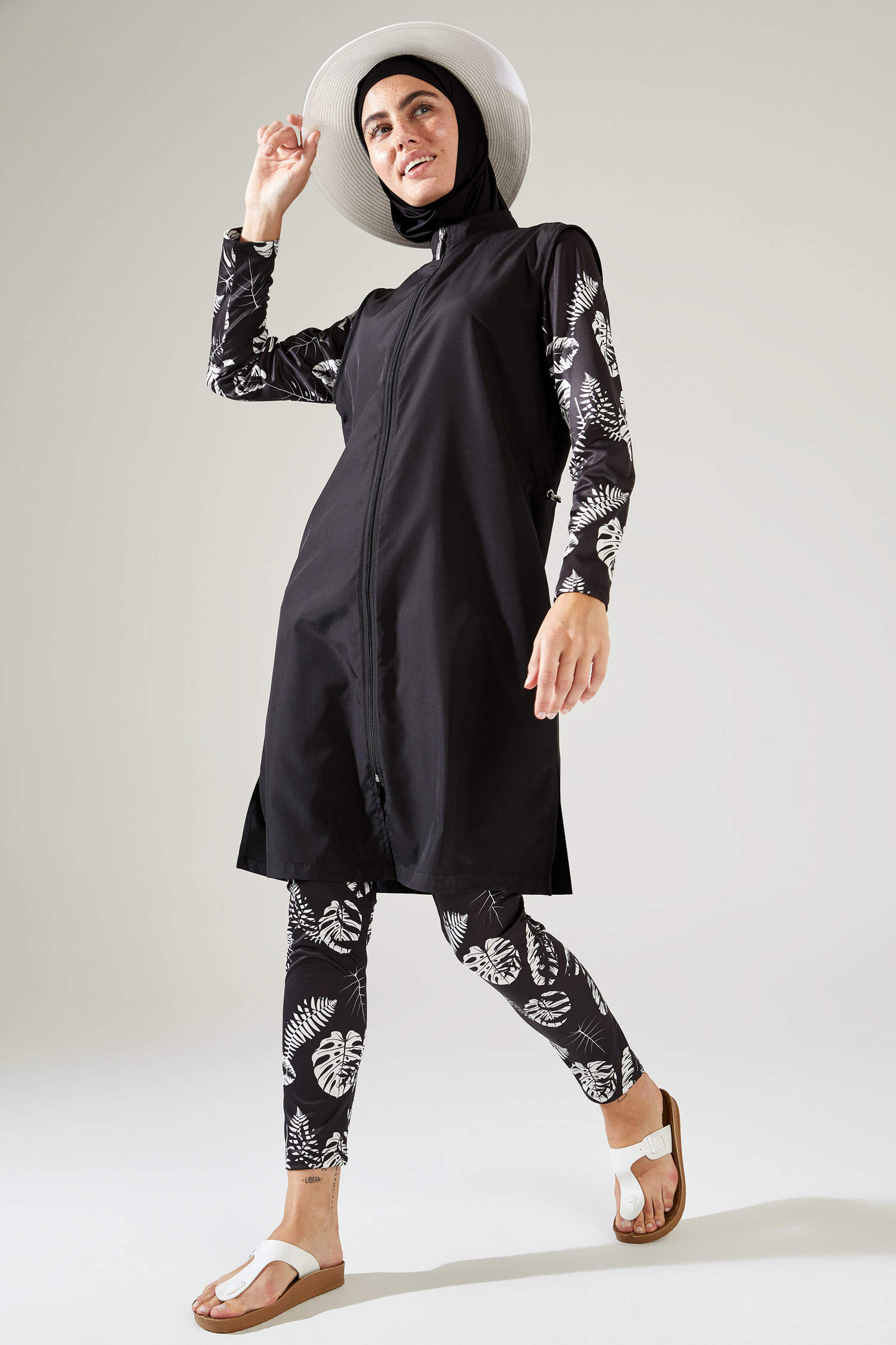 Black WOMAN Modest- Tropical Patterned Burkini Swimsuit 1979251 | DeFacto