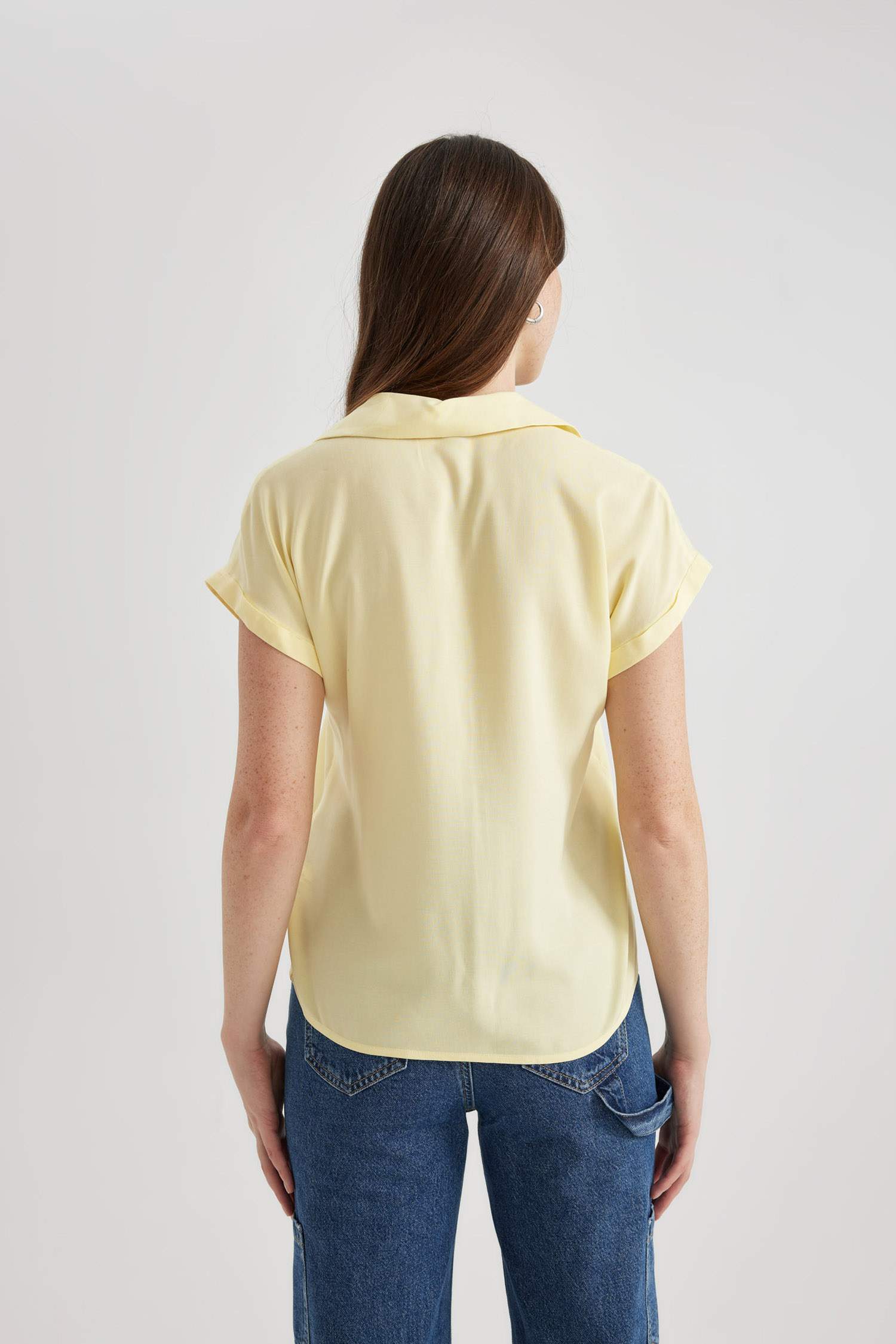 Regular Fit Basic Short Sleeve Shirt