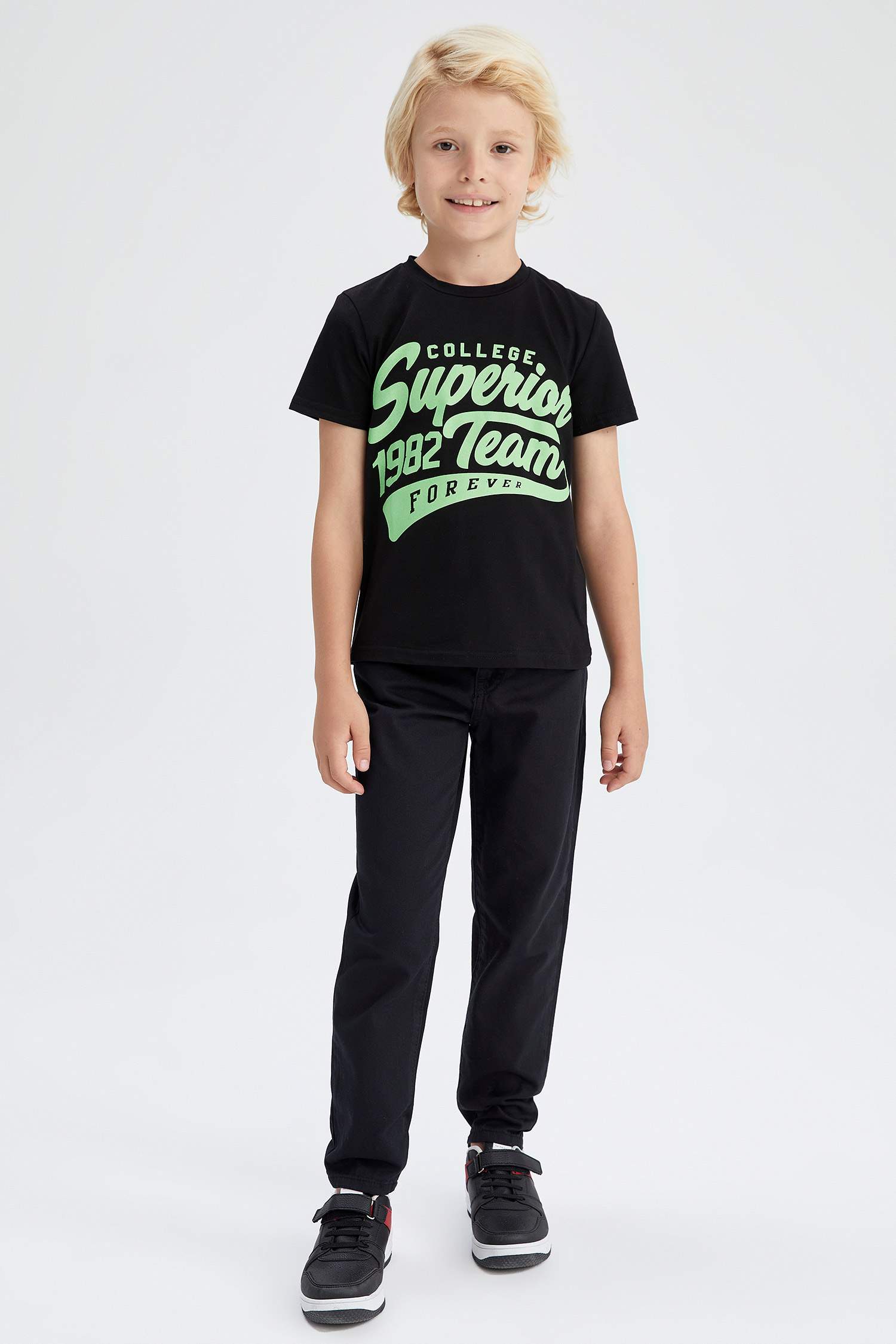 بنطلون جبردين ولادي أسود