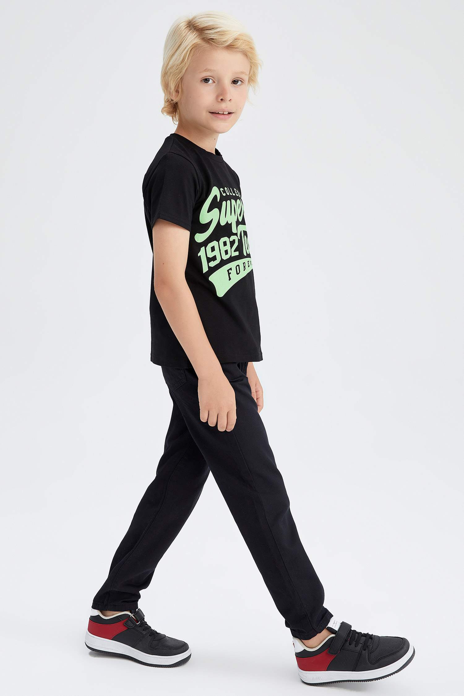 بنطلون جبردين ولادي أسود