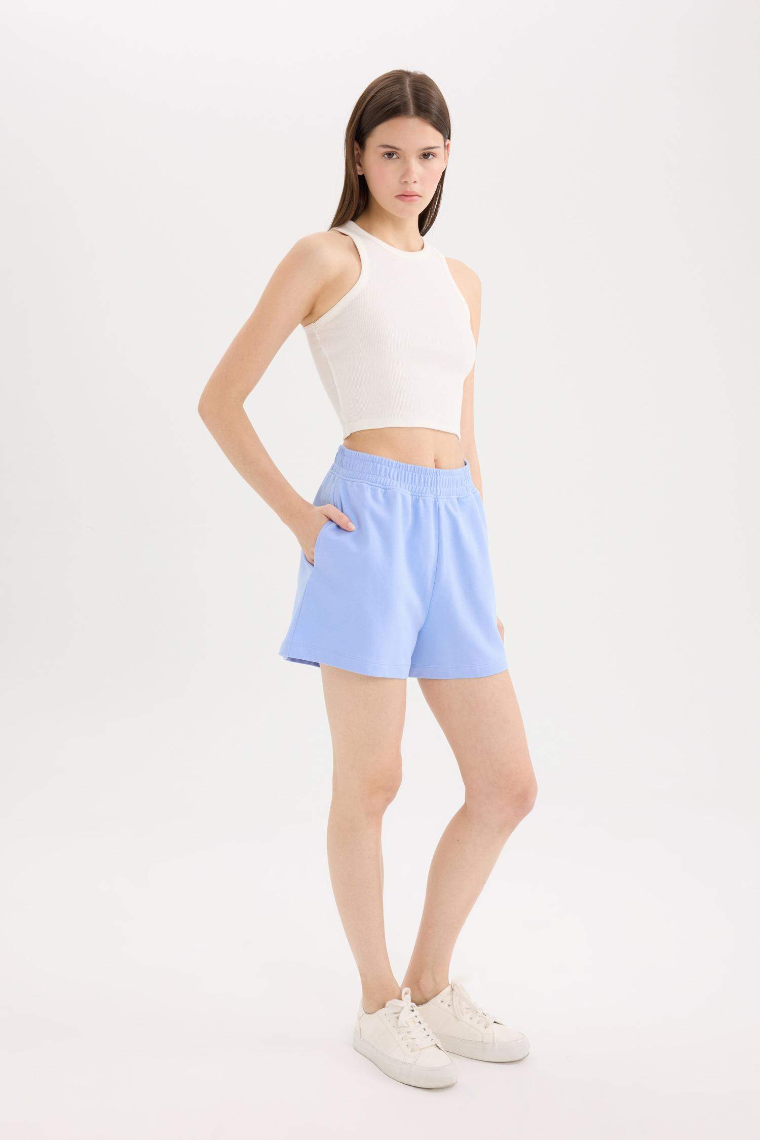 شورت قصة عادية