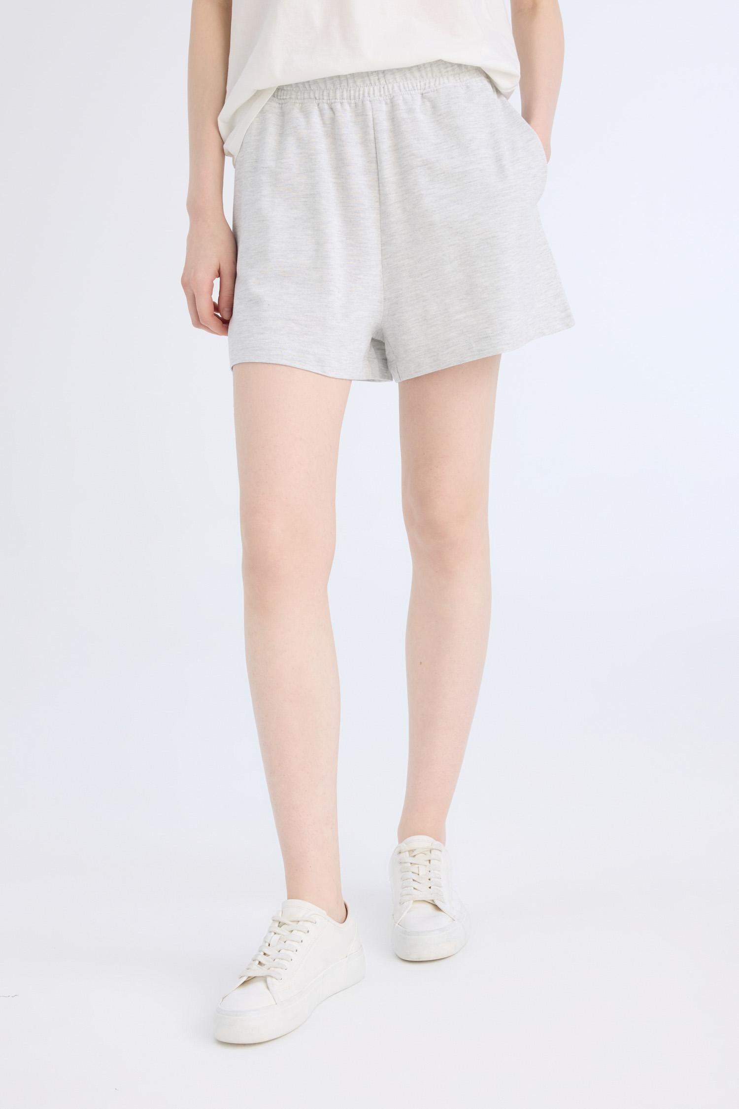 Beli Lastikli Cepli Düz Paça Şort