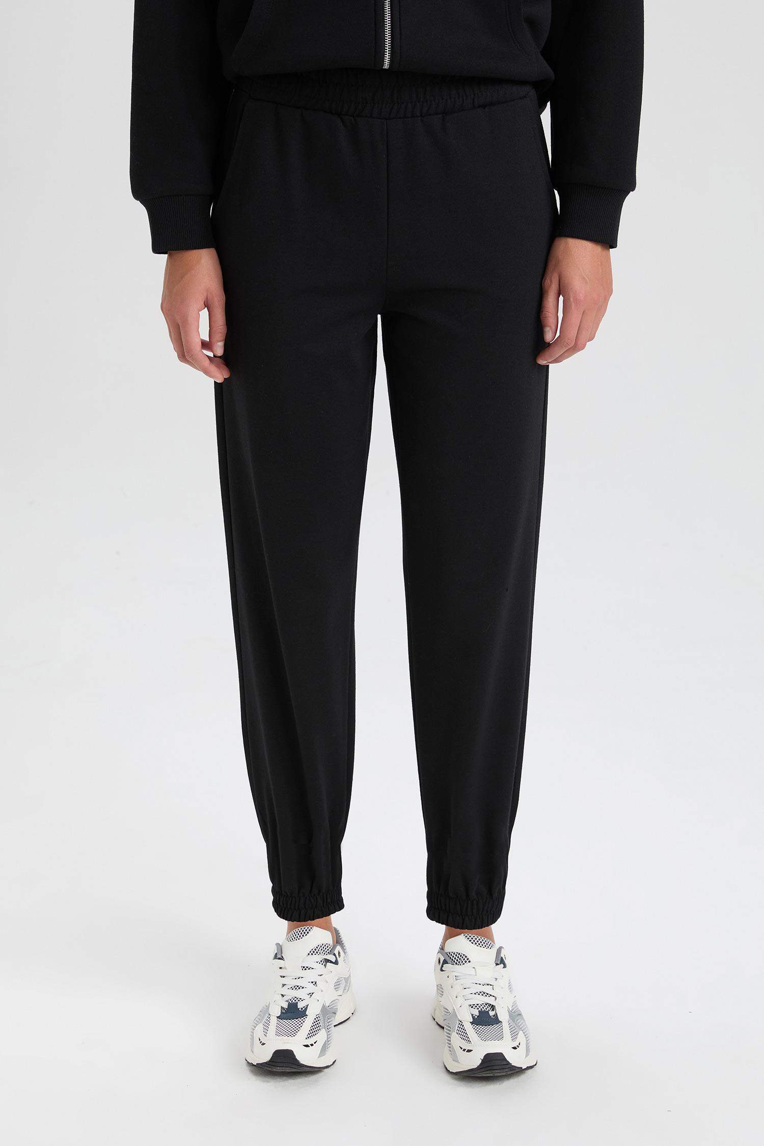 بنطلون بجامة رياضي قماش رقيق