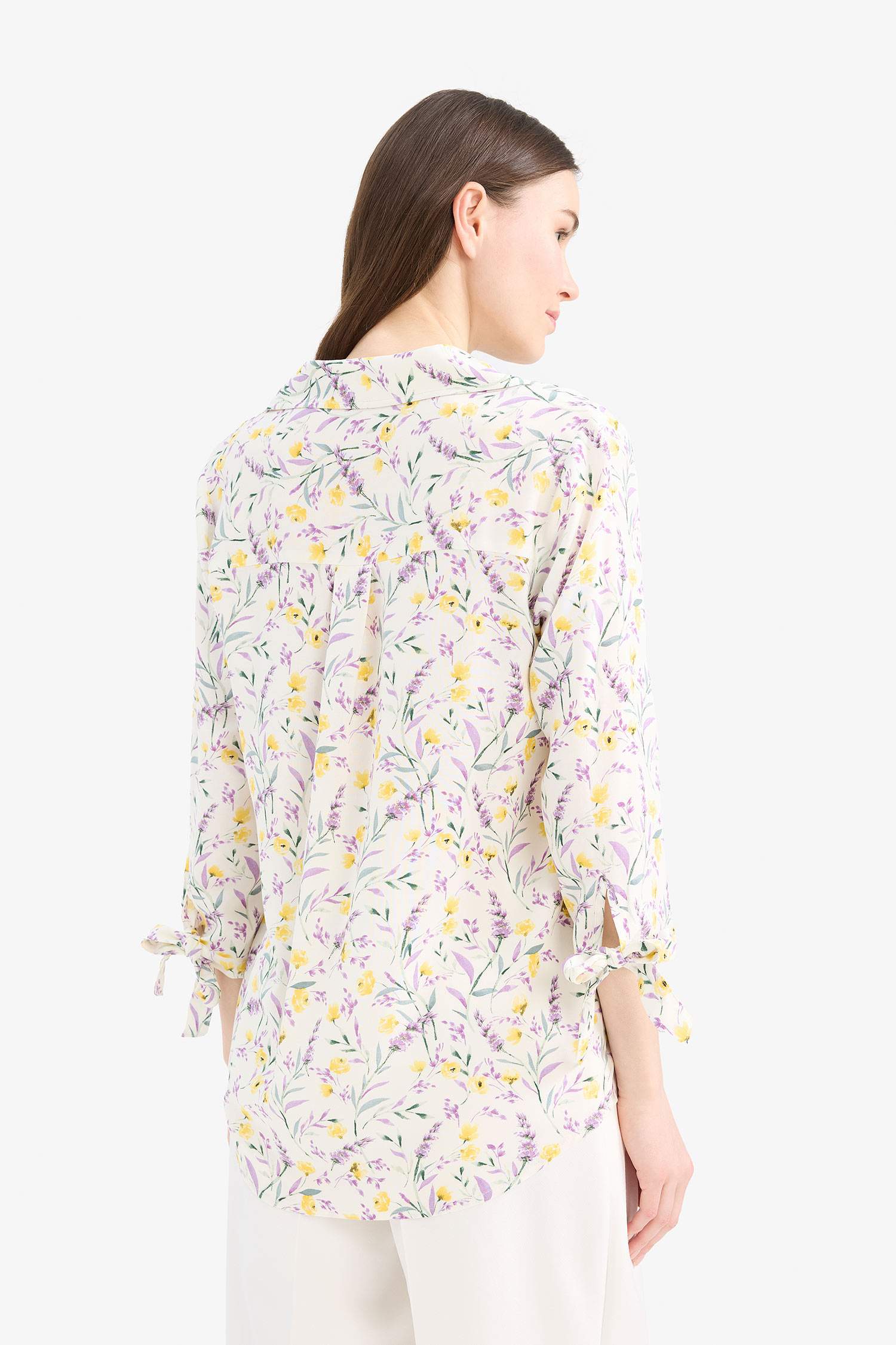 Рубашка с длинными рукавами и воротником, свободная посадка