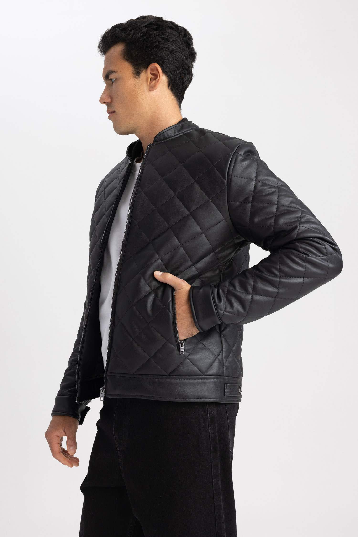 Куртка из искусственной кожи приталенного кроя из искусственной кожи для мужчин