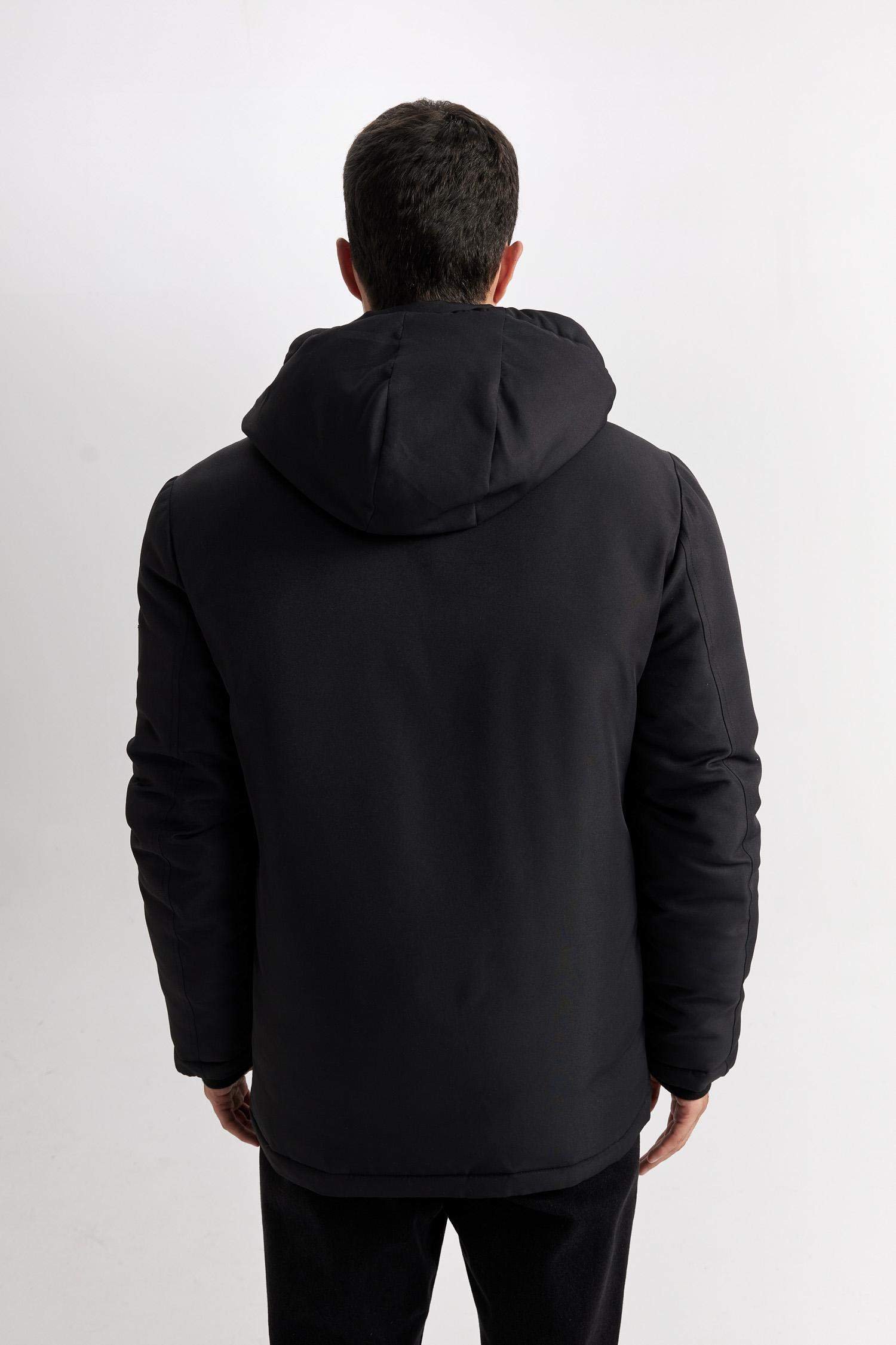 Su Geçirmez Rüzgar Geçirmez Kapüşonlu Mont