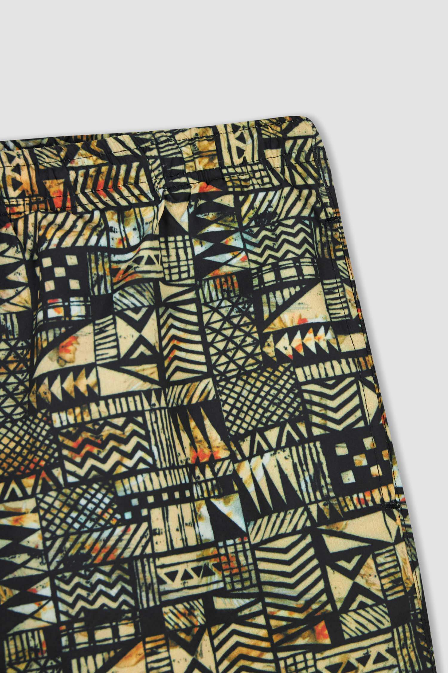 Плавательные шорты короткие