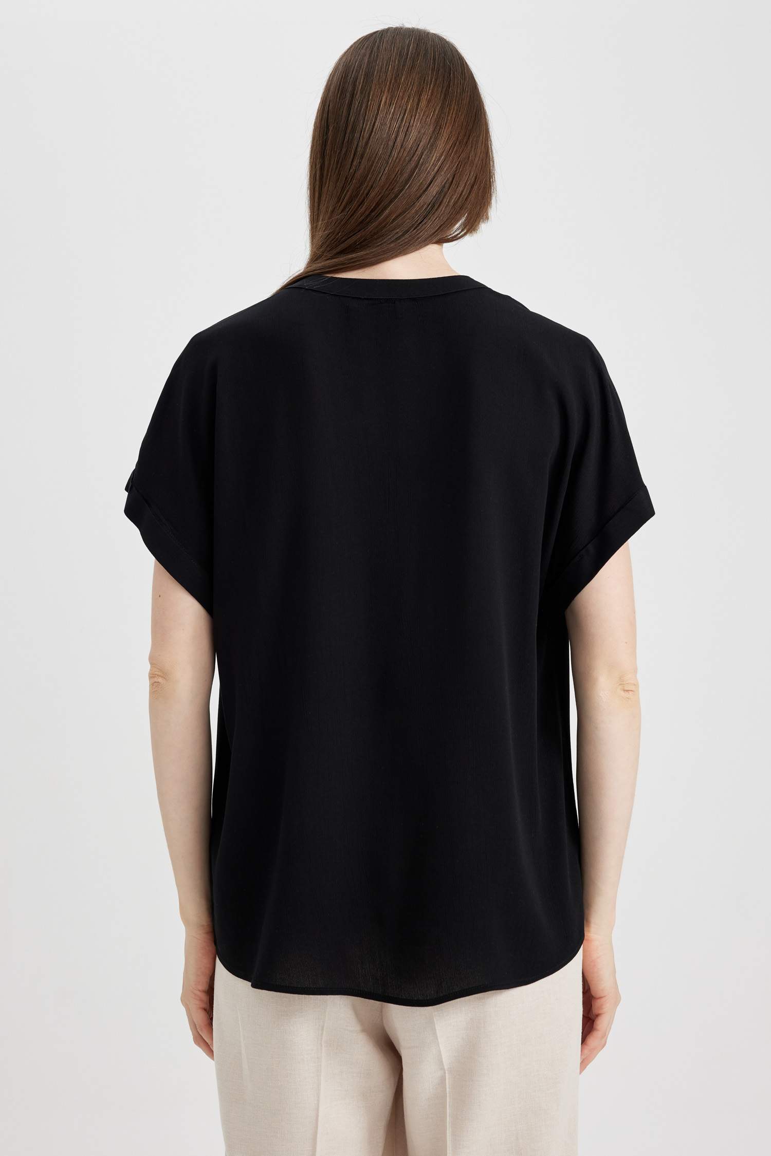 Crew Neck Regular Fit Short Sleeve Blouse