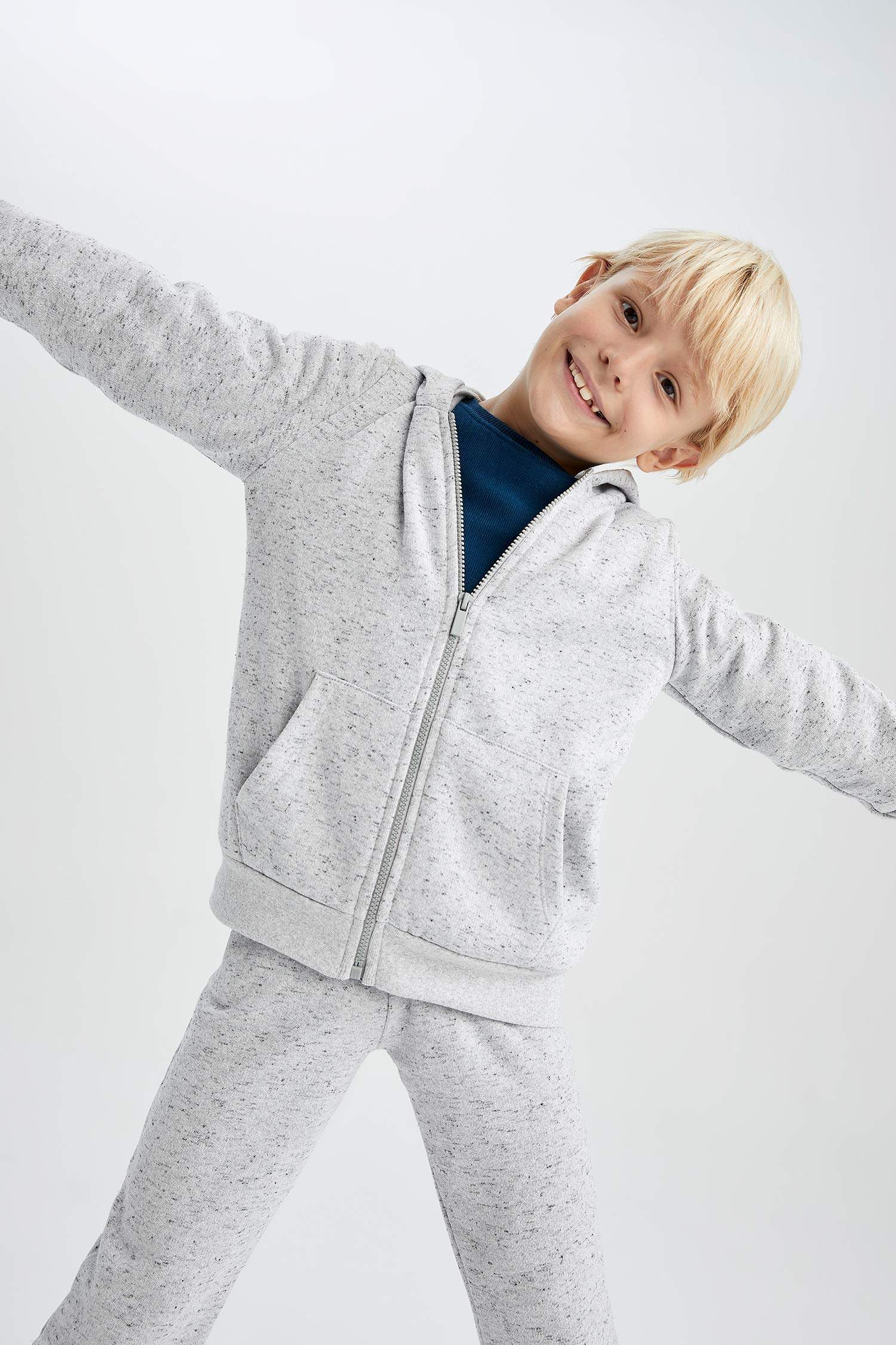 Ұлдарға бас киімді р.2-ші көтерулі Кардиган