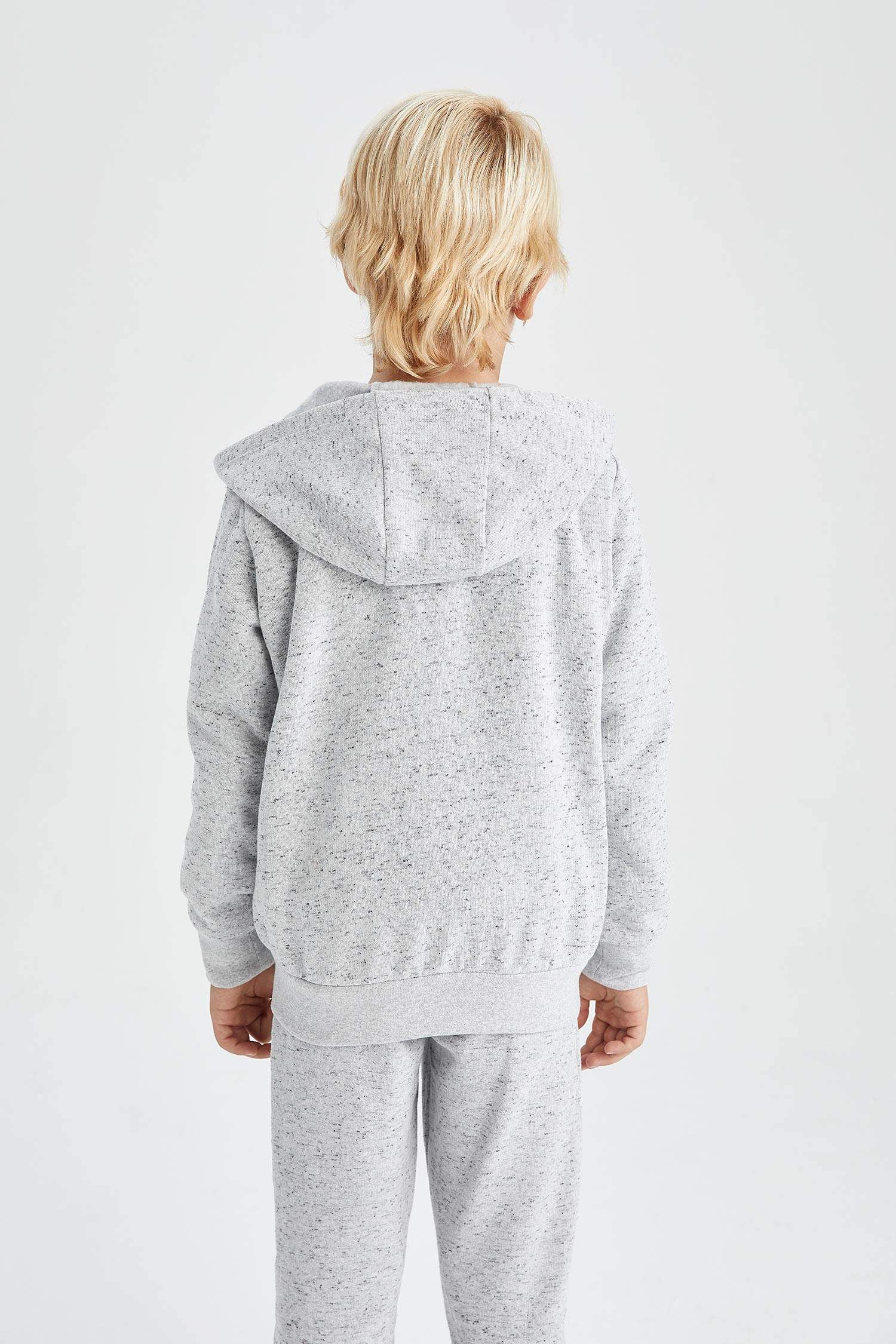 Ұлдарға бас киімді р.2-ші көтерулі Кардиган