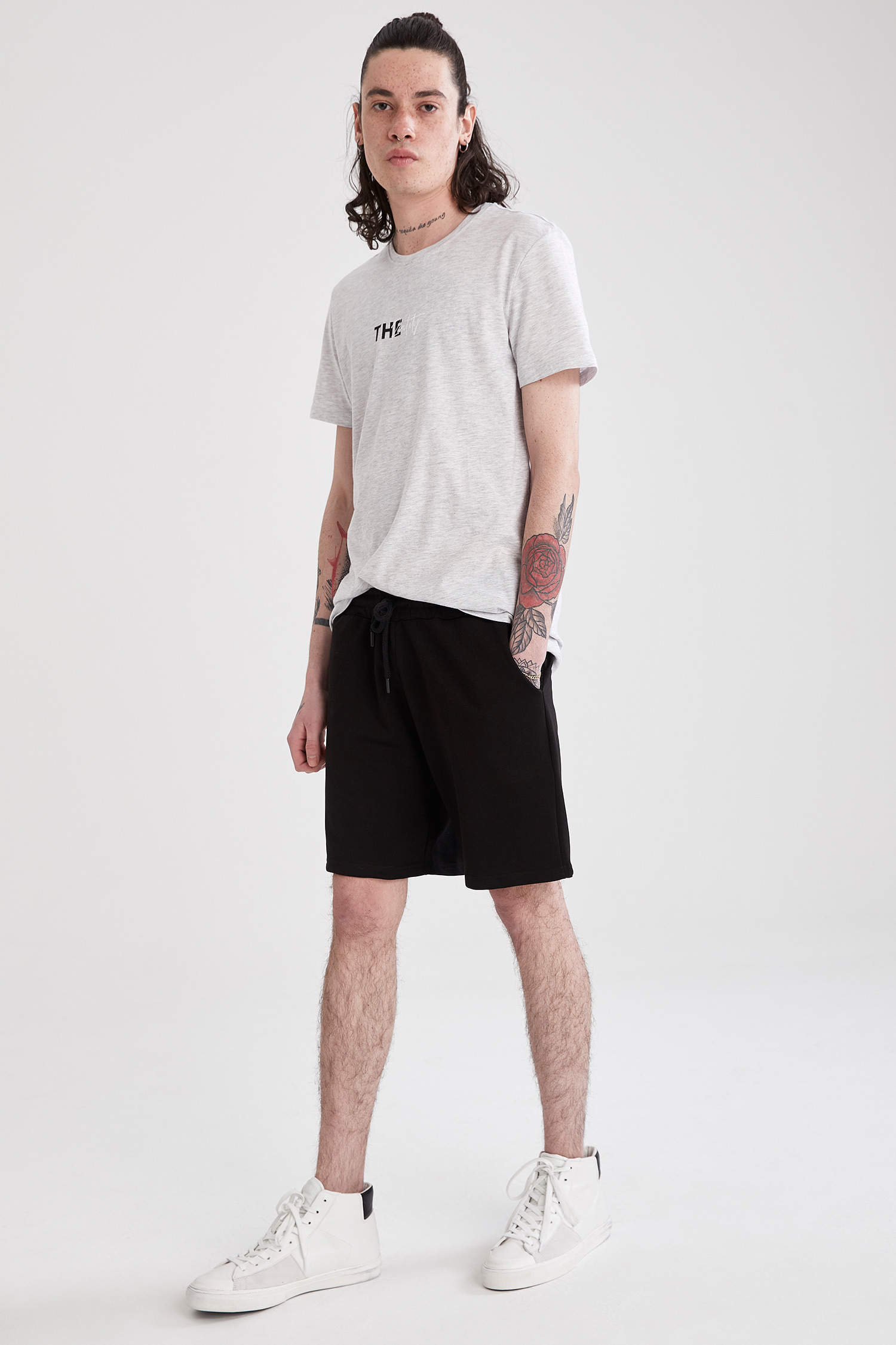 Black Man Basic Slim Fit Shorts 2014316 | DeFacto
