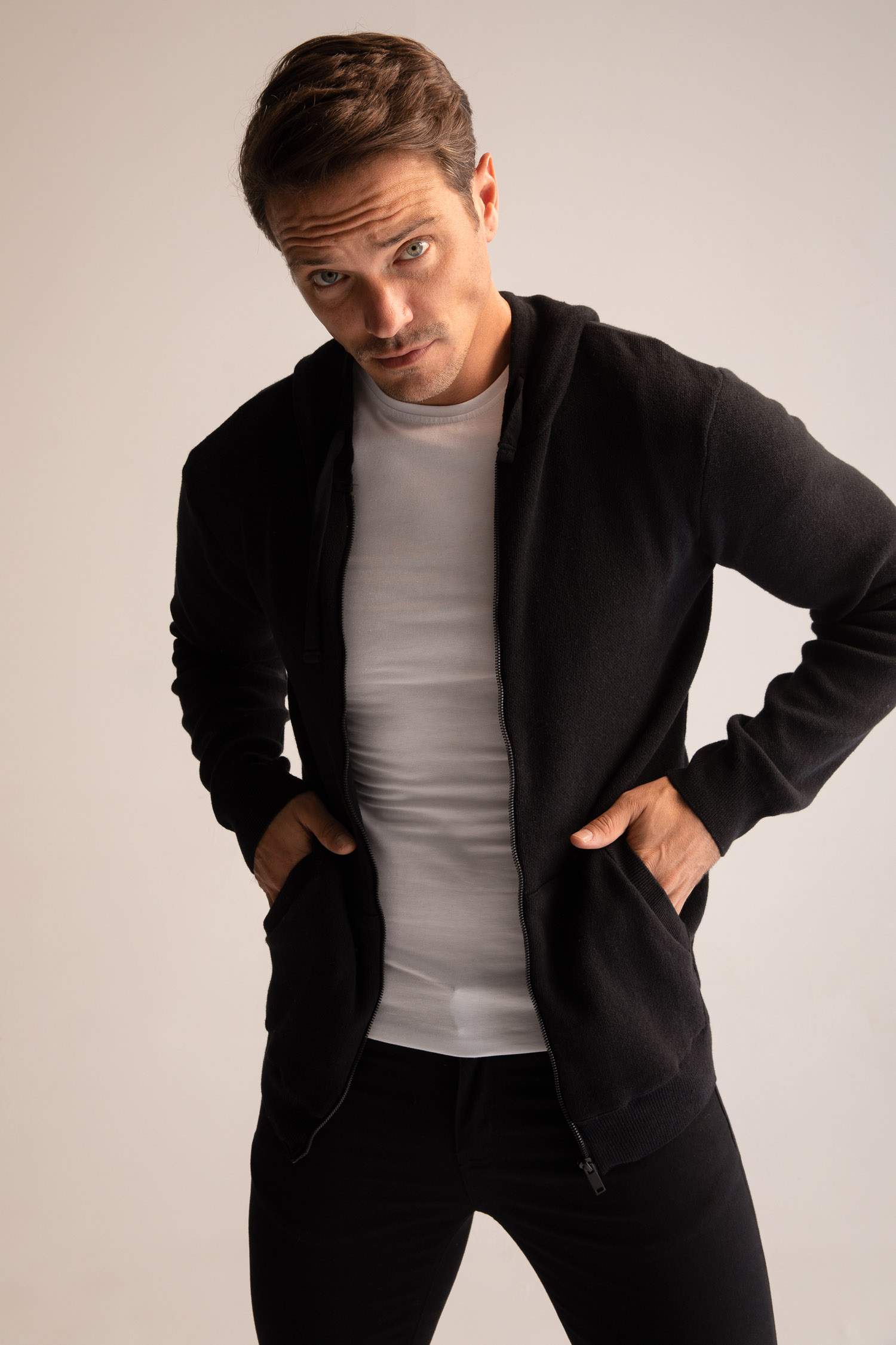 Кардиган стандартного кроя из трикотажа для мужчин