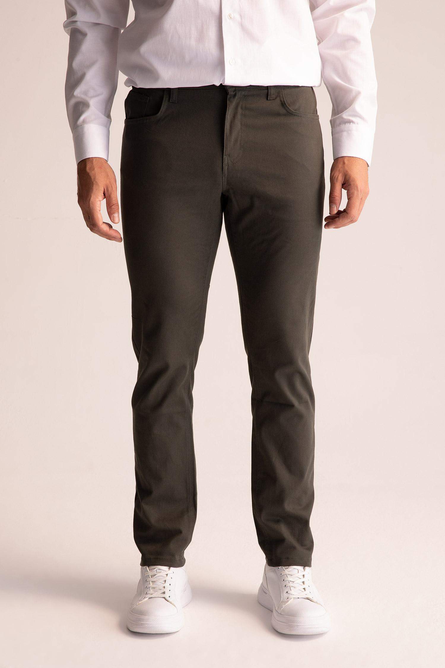 Брюки чинос стандартного кроя