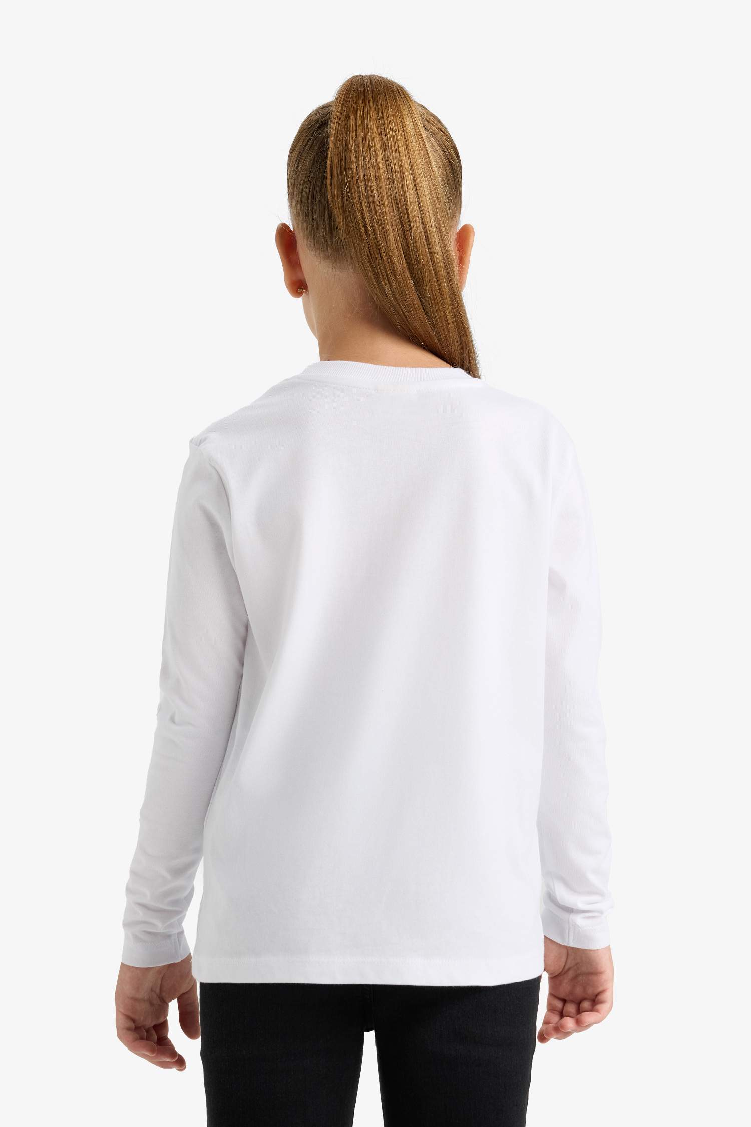 تيشيرت كم طويل قصة عادية برقبة مستديرة