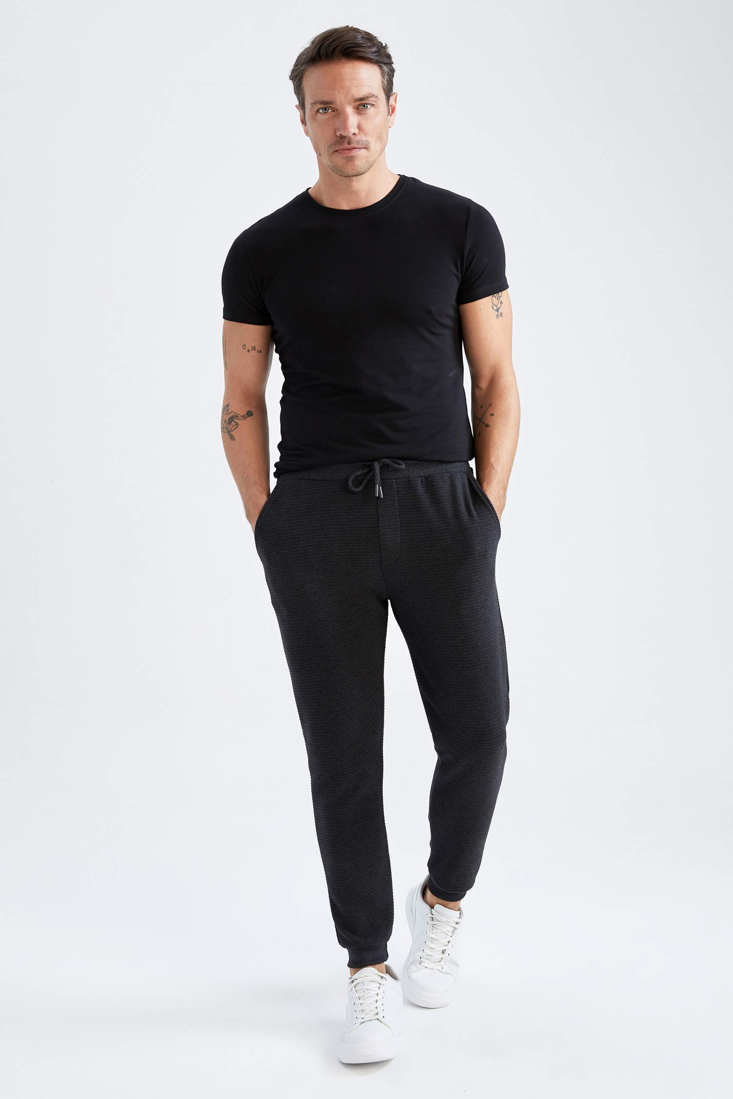 Anthracite MAN Slim Fit Sweatpants 2662693 | DeFacto