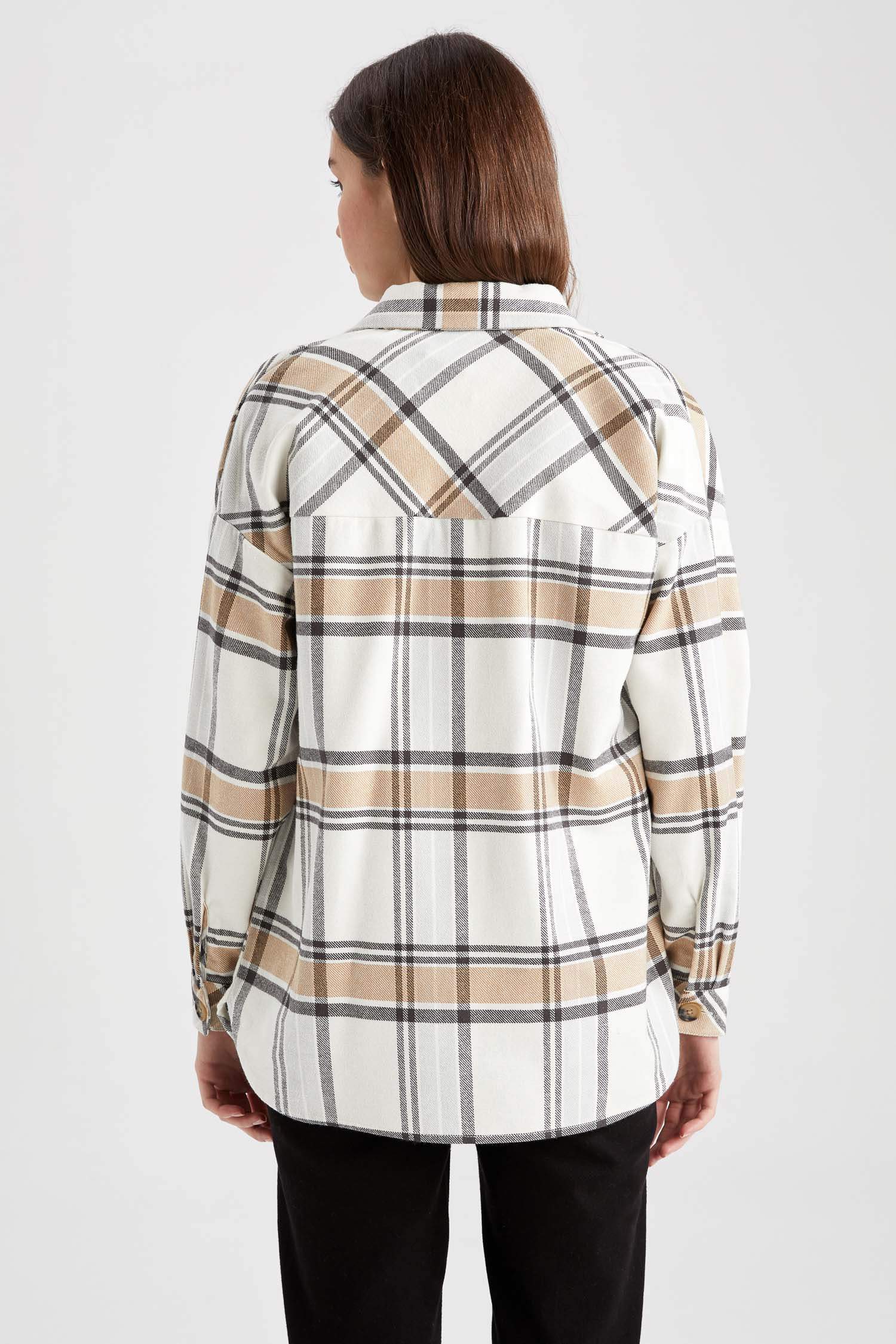 تونيك كاروهات كم طويل وياقة قميص