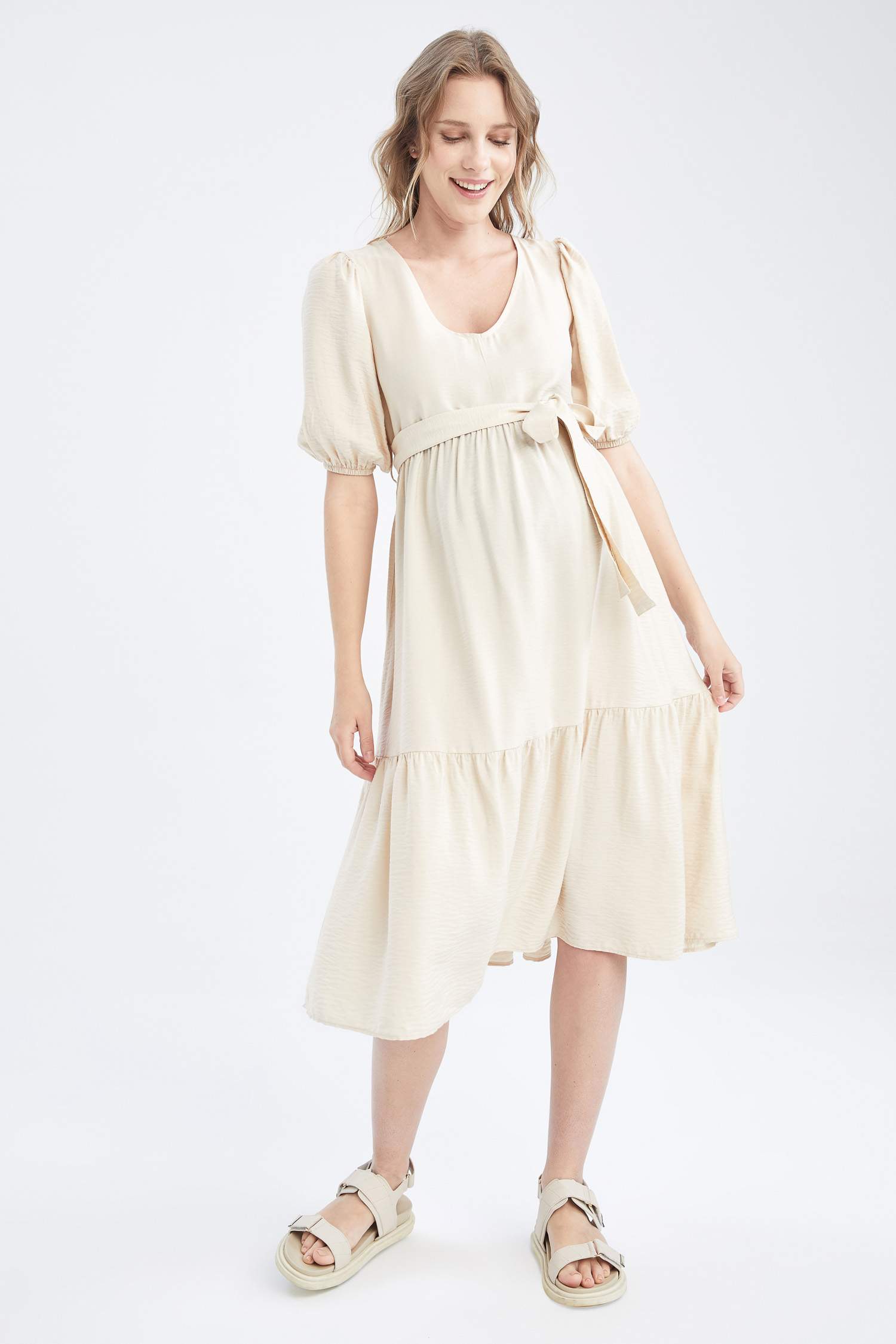 فستان للحوامل ميدي