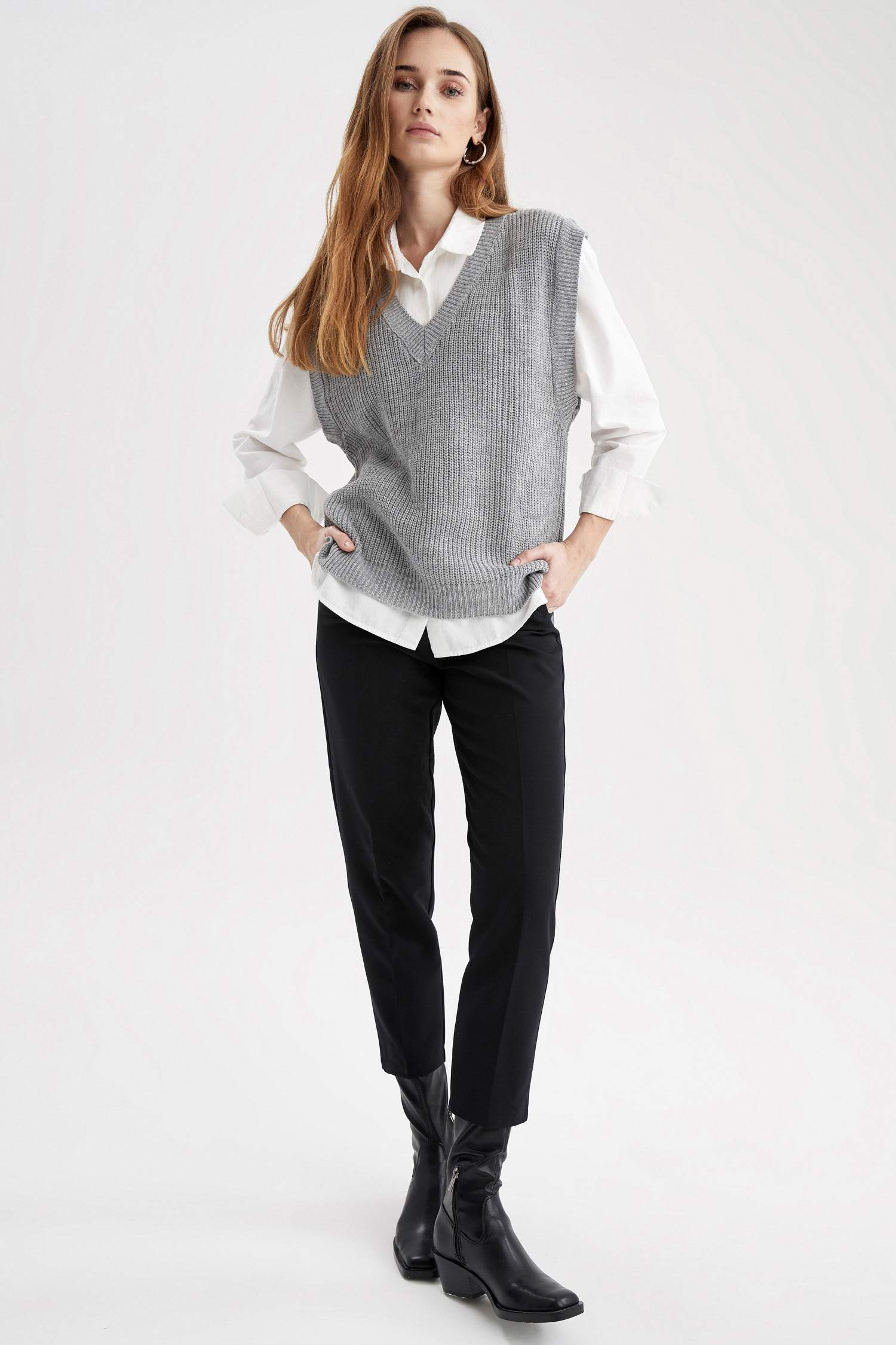 Grey WOMAN VNeck Knit Vest 2351431 DeFacto