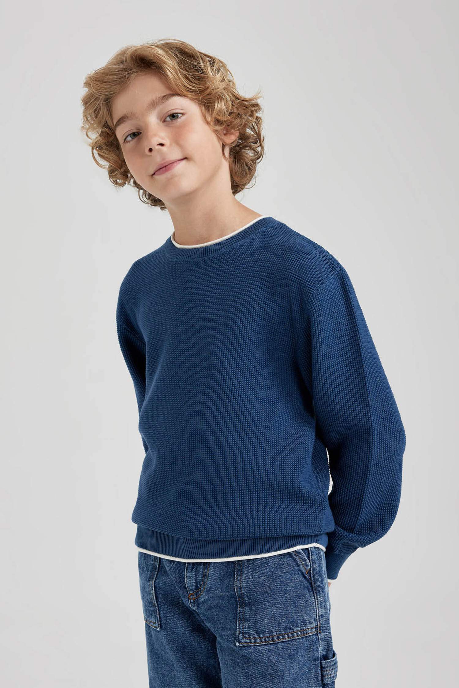 بلوفر تريكو اولادي قطن قصة عادية برقبة مستديرة