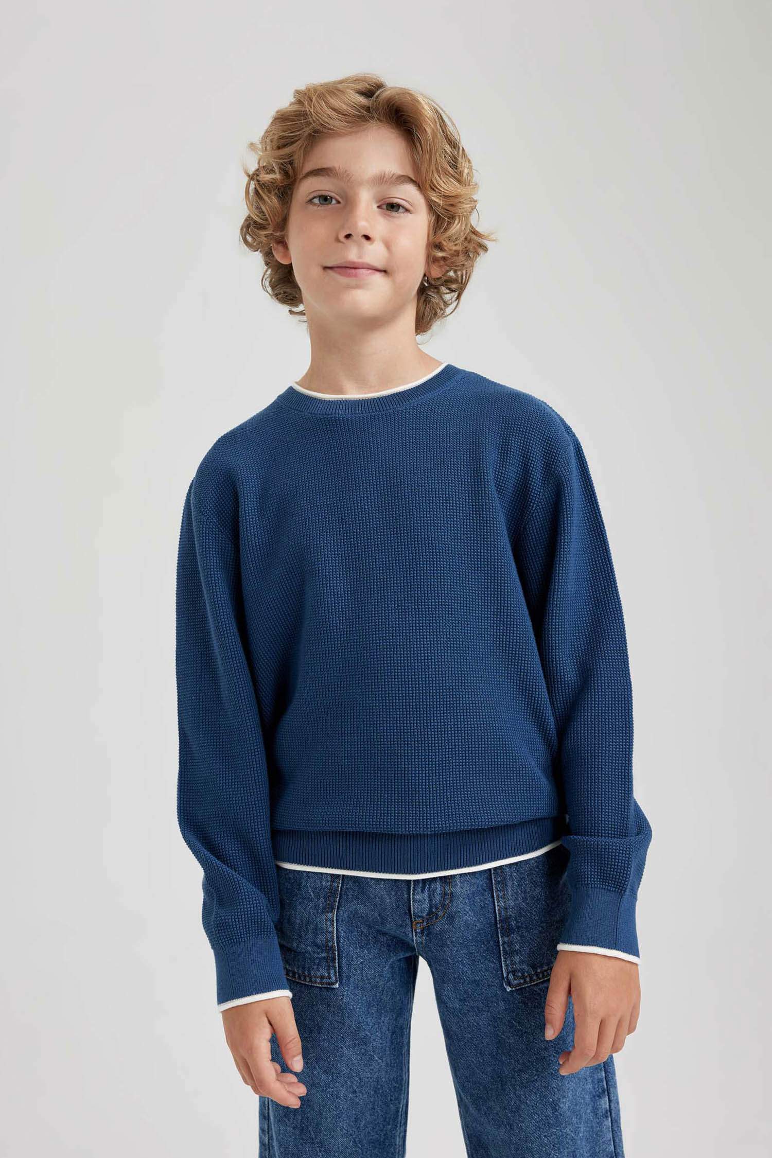 بلوفر تريكو اولادي قطن قصة عادية برقبة مستديرة