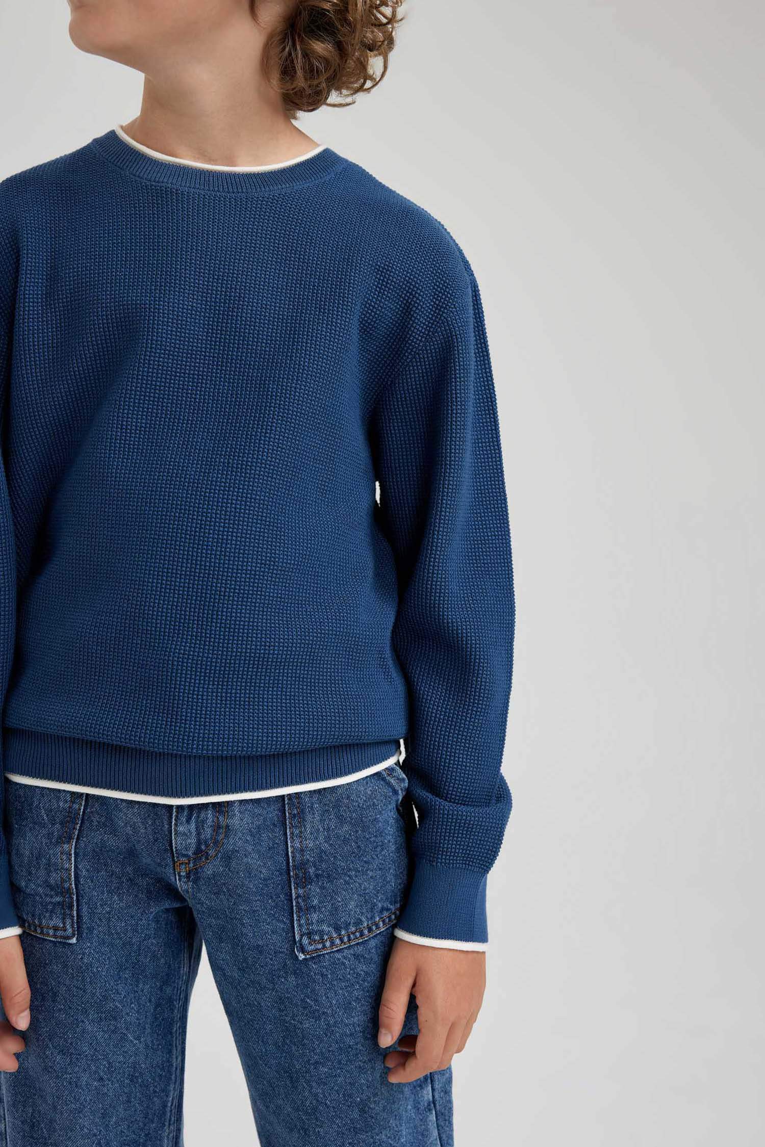 بلوفر تريكو اولادي قطن قصة عادية برقبة مستديرة