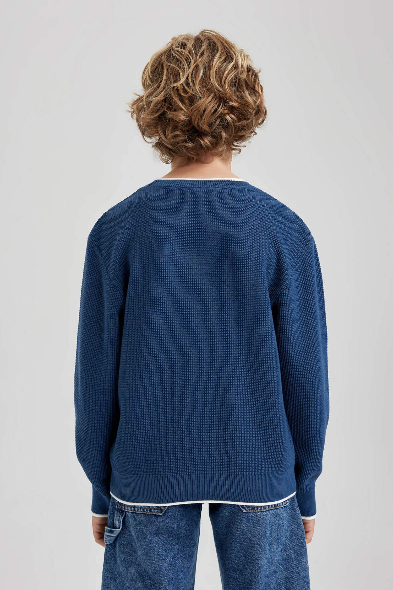 بلوفر تريكو اولادي قطن قصة عادية برقبة مستديرة