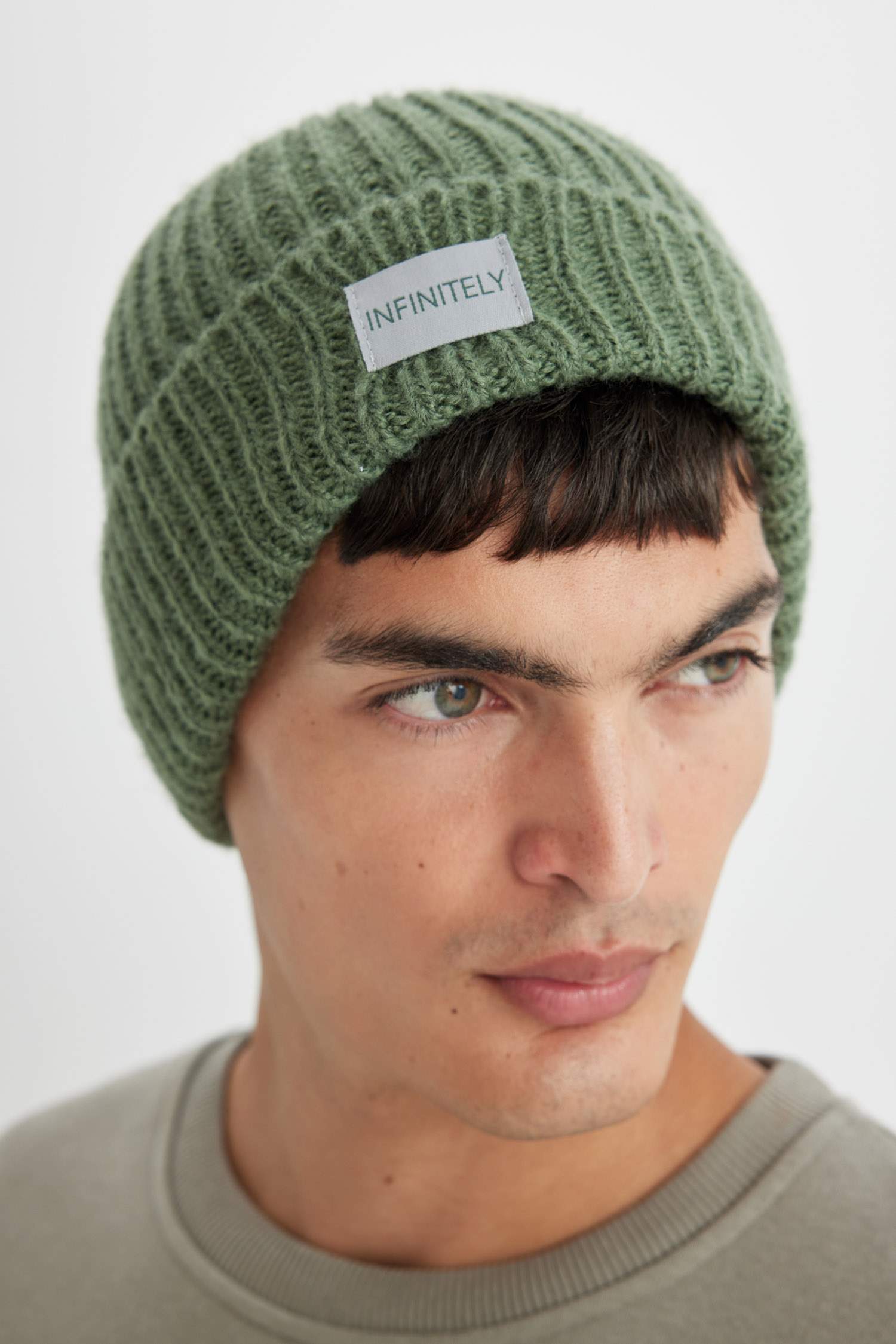 Erkek Dokuma Etiketli Bere