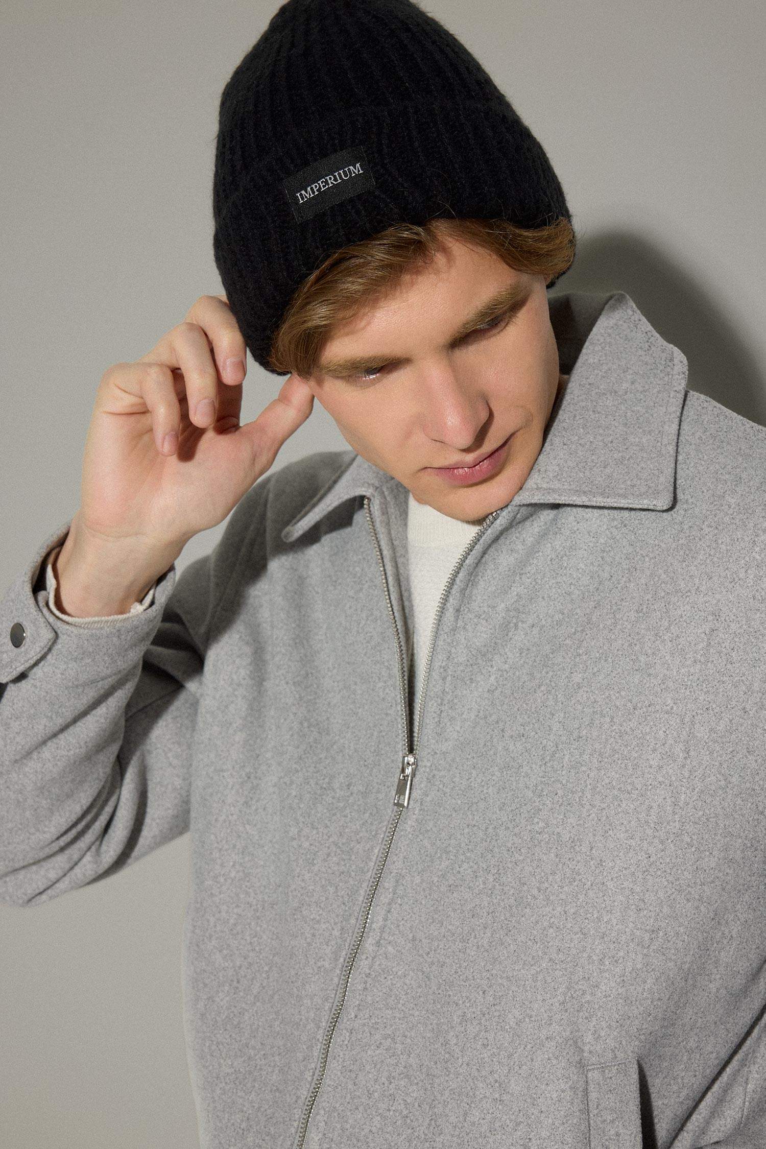 Мужская шапка