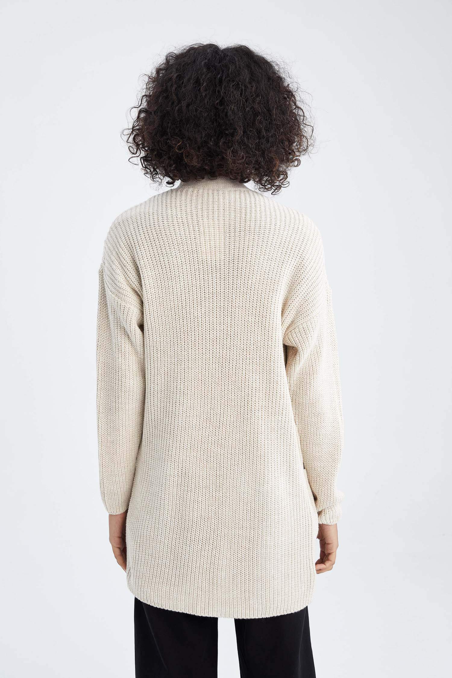 كارديجان قصة عادية