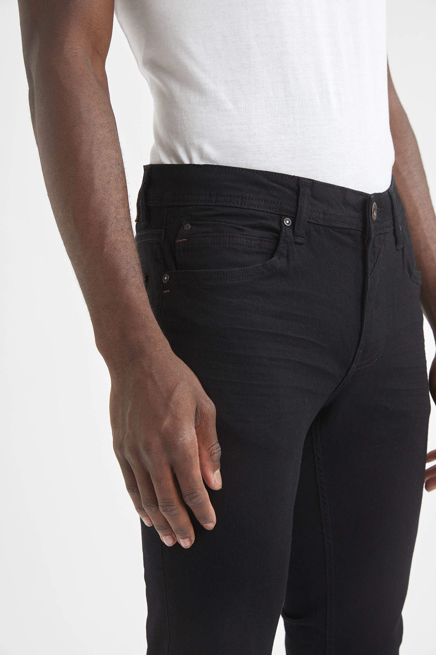 Black MAN Man Trousers 2048861 | DeFacto