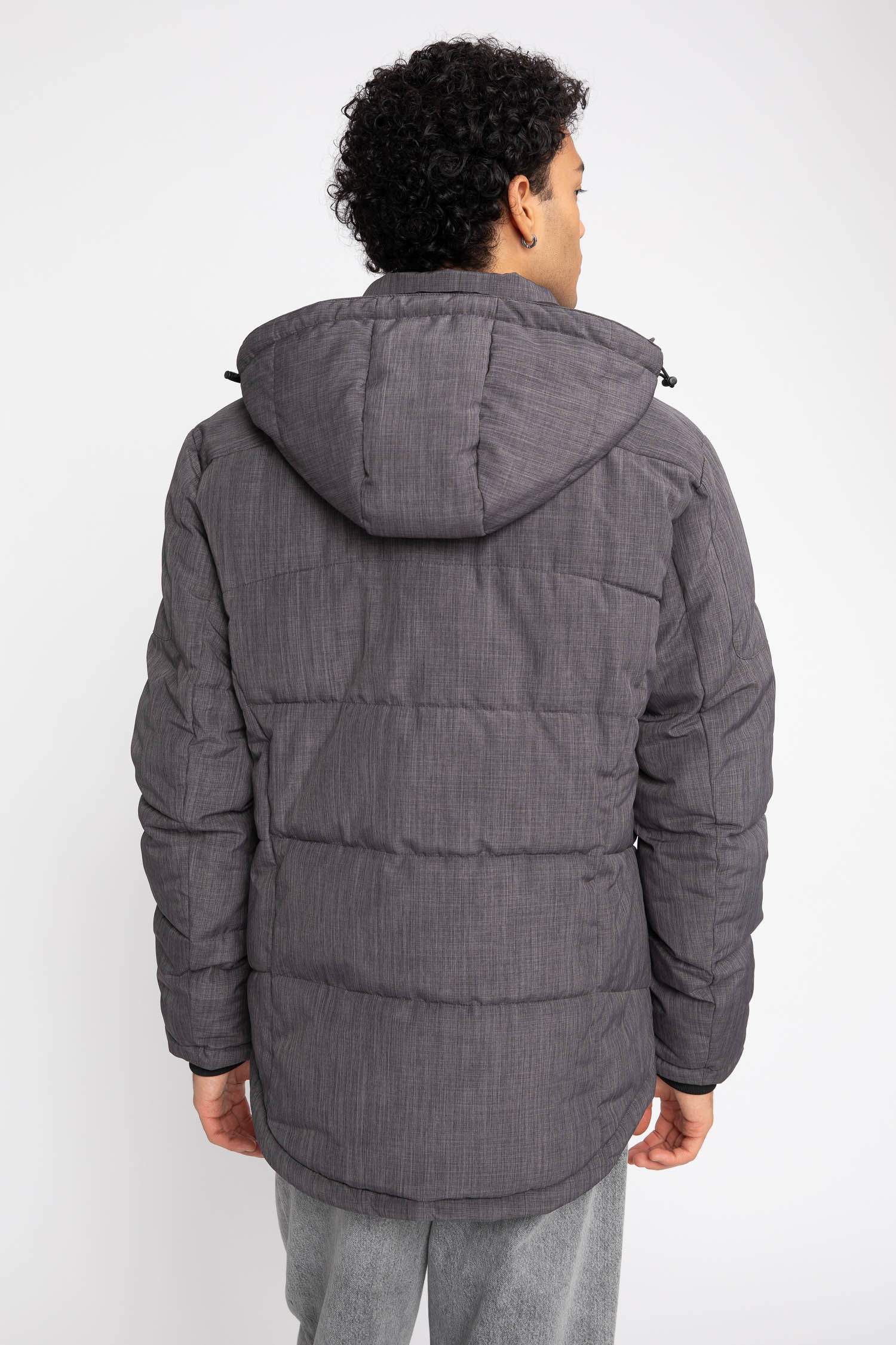 جاكيت بامب سليم فيت بكابيشون ببطانة صوفية وتر برووف