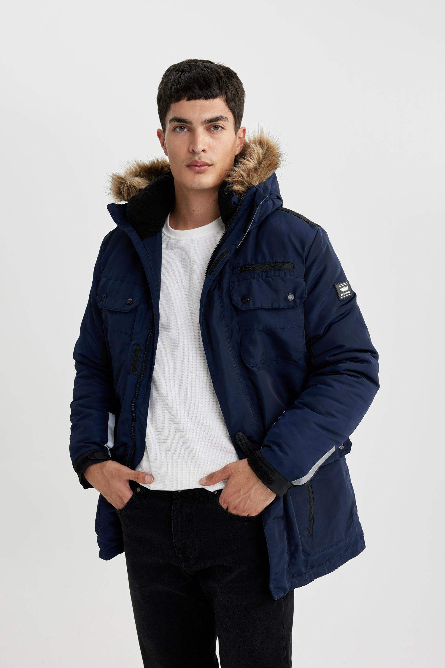 Su İtici Slim Fit Dar Kesim Kapüşonlu Suni Kürklü Polar Astarlı Fermuarlı Cepli Mont Parka