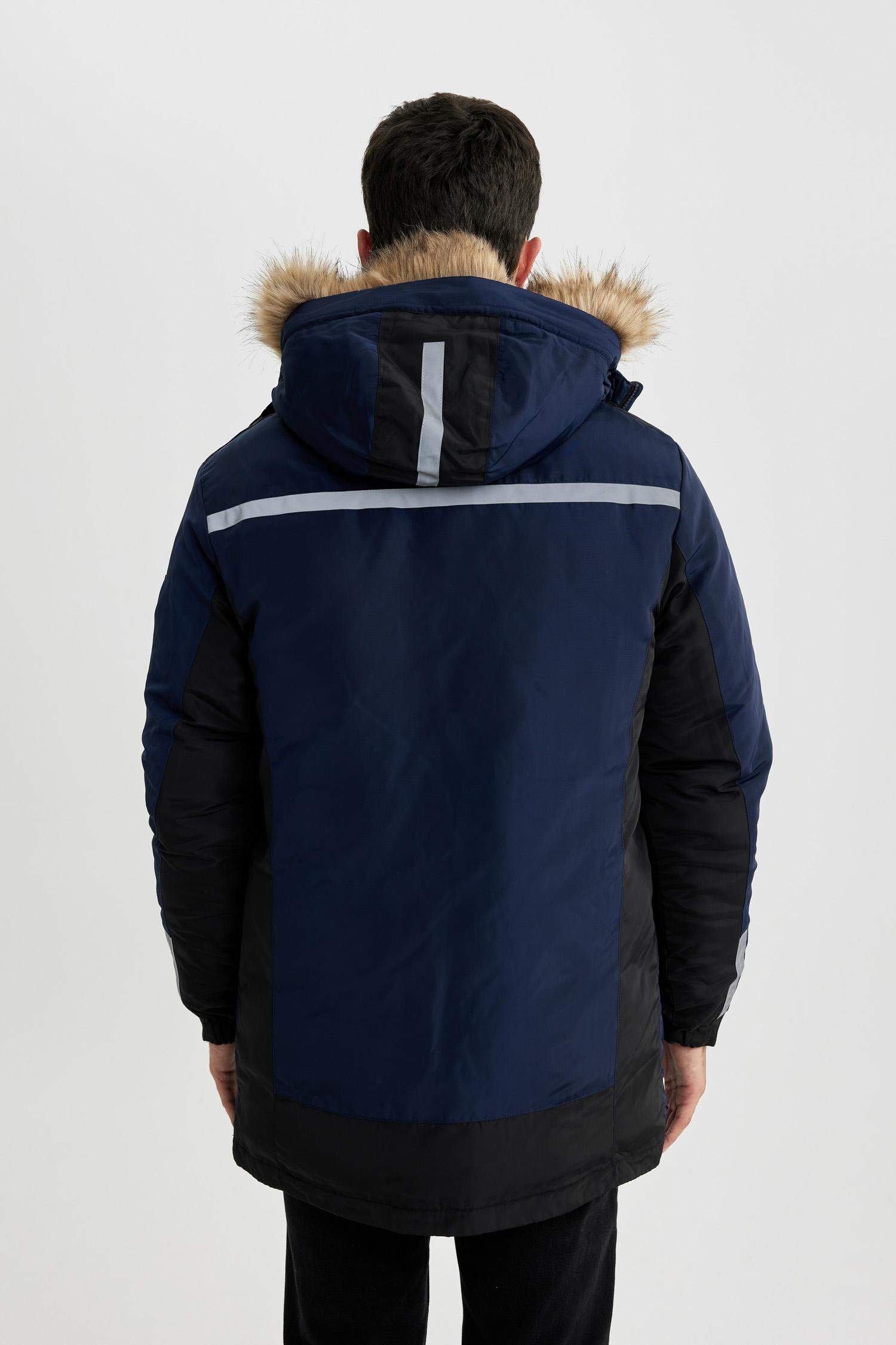 Su İtici Slim Fit Dar Kesim Kapüşonlu Suni Kürklü Polar Astarlı Fermuarlı Cepli Mont Parka