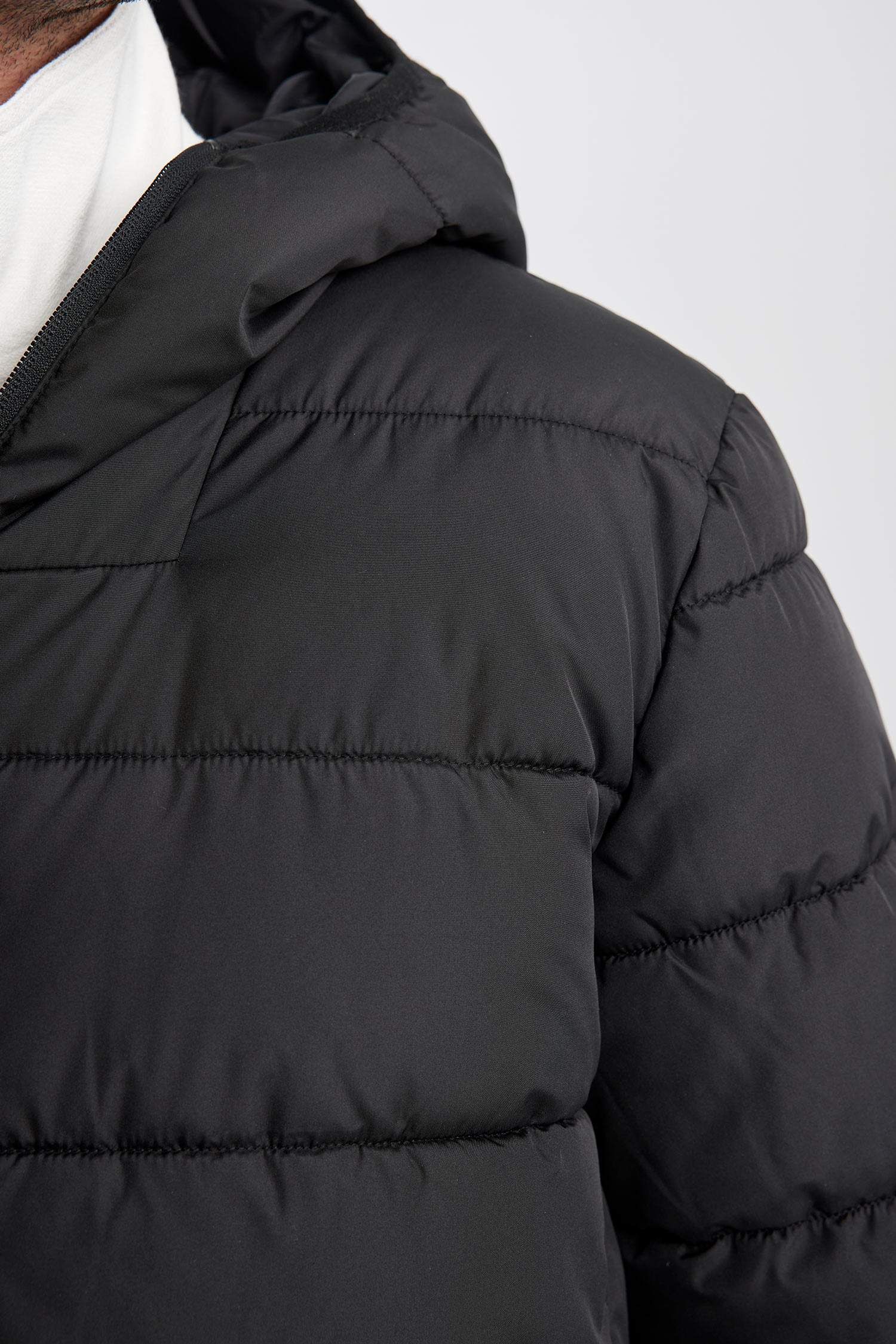 Su Geçirmez Kapüşonlu Şişme Mont Fermuarlı Çift Cepli