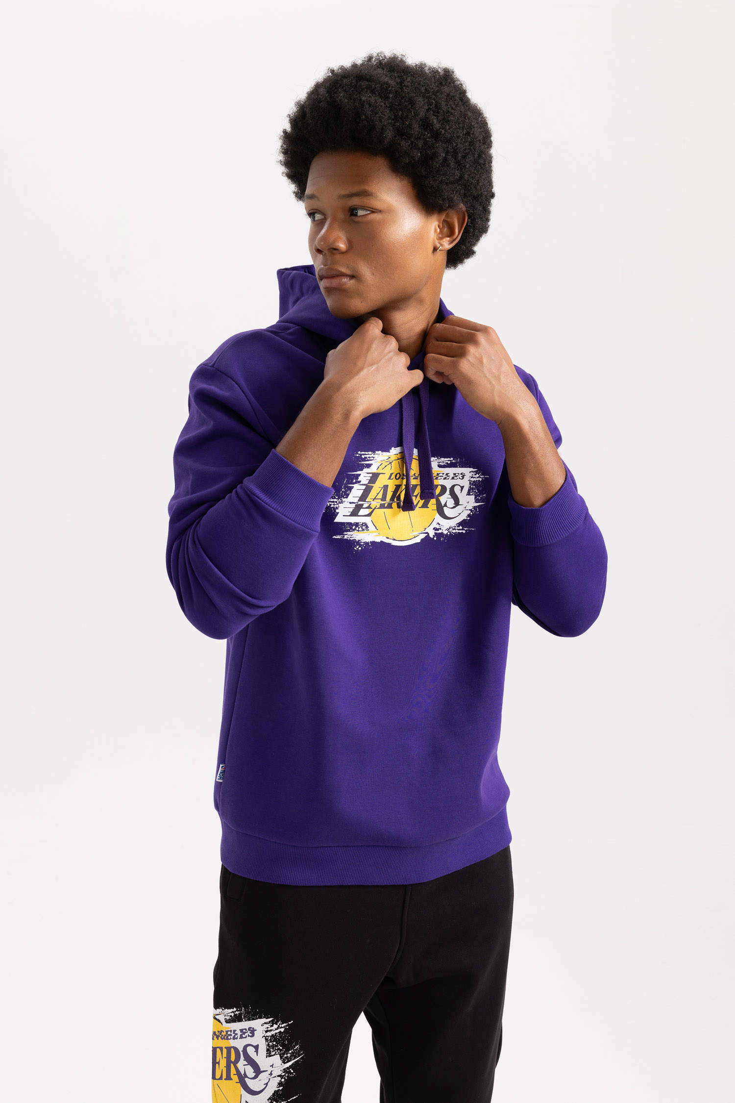 Purple MAN NBA Los Angeles Lakers Licensed Sweatshirt 2645839