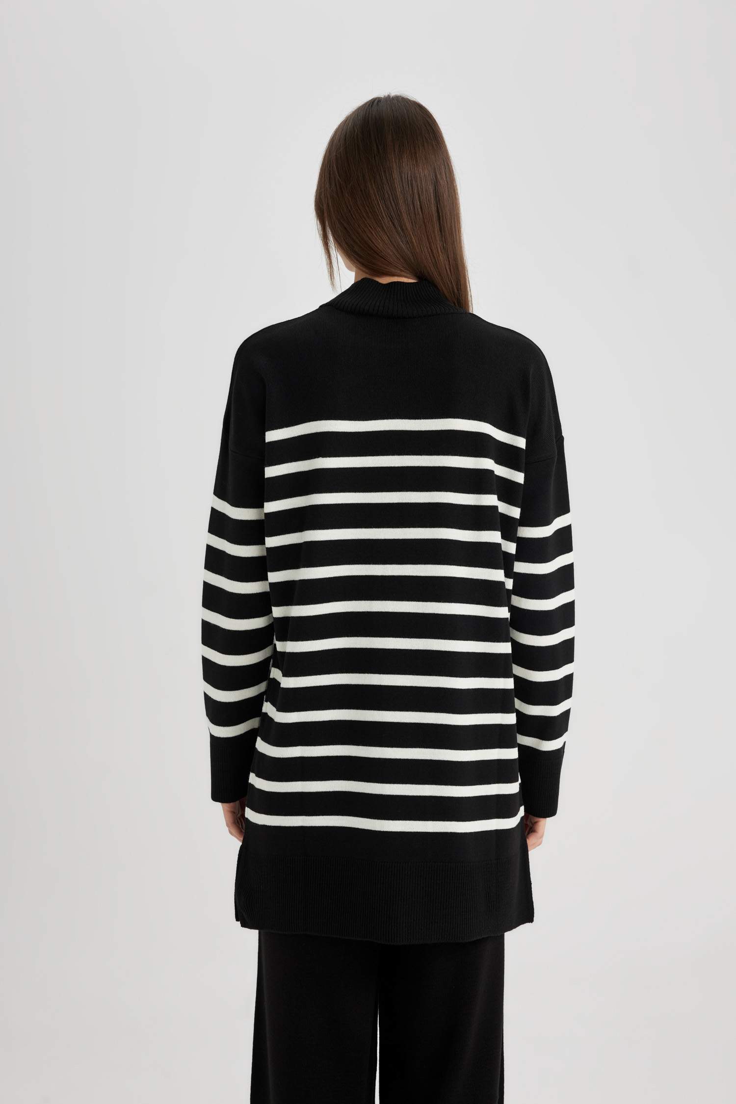 Relax Fit Striped Turtleneck Pullover Tunic