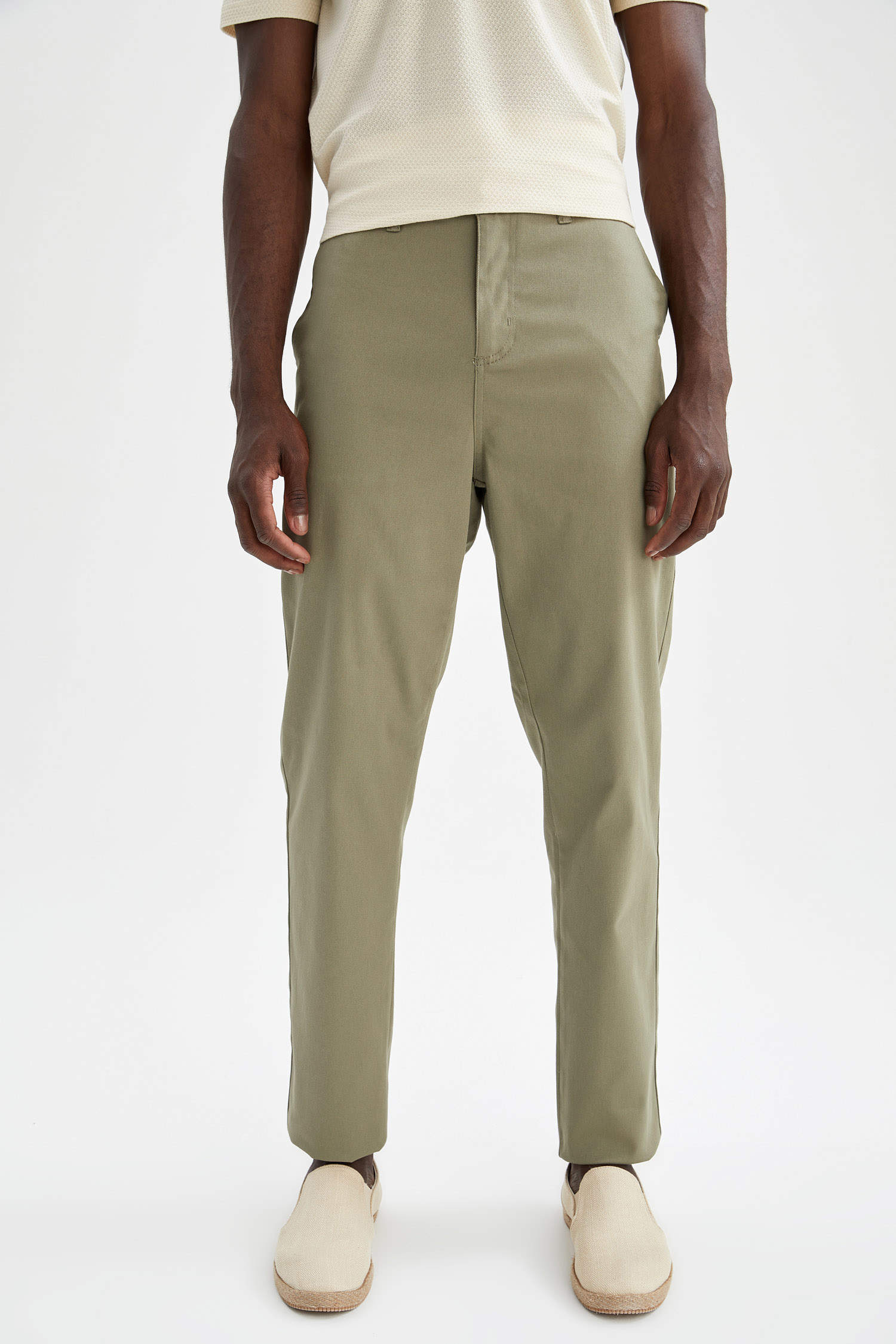 Defacto New Regular Fit Basic Chino Pantolon. 1