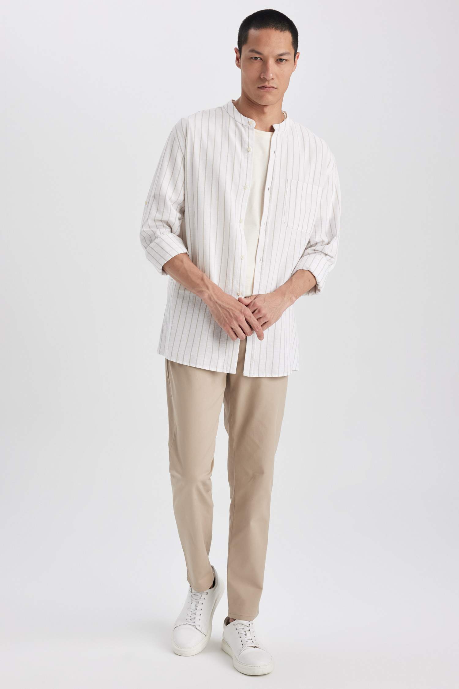 Брюки чиносы стандартного кроя