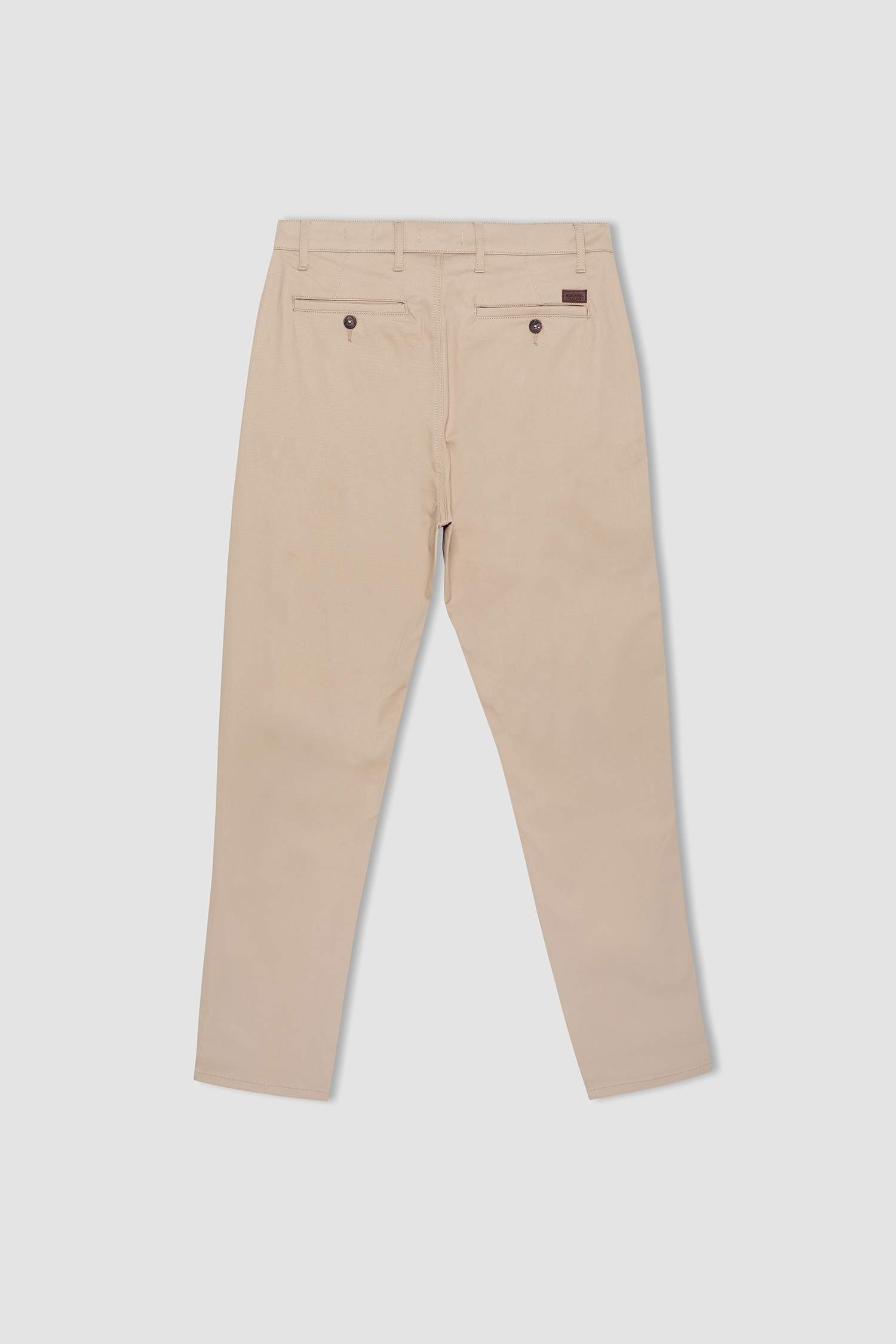 Брюки чиносы стандартного кроя