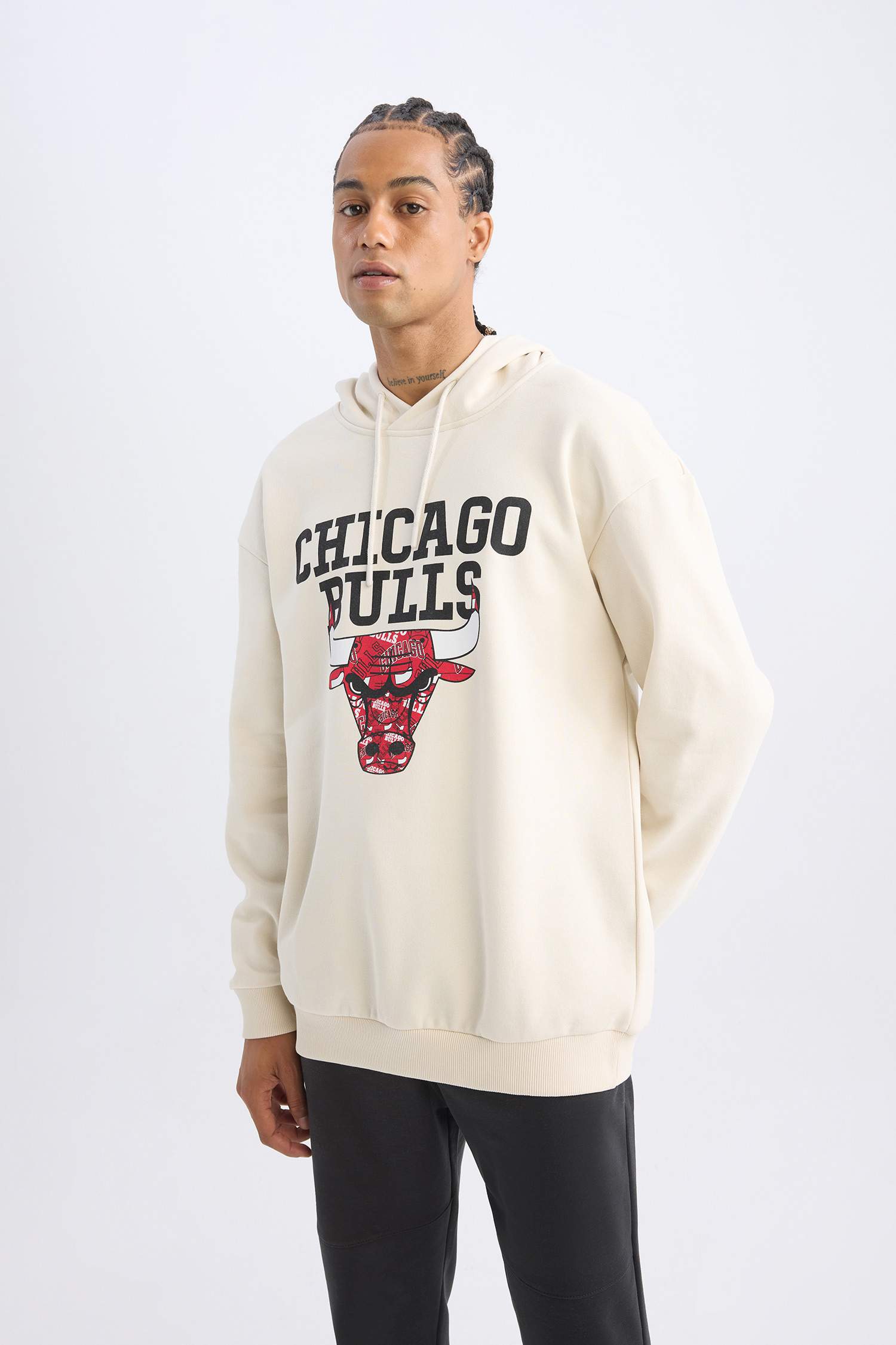 DeFactoFit NBA Chicago Bulls Boxy Fit Kapüşonlu Kalın Sweatshirt