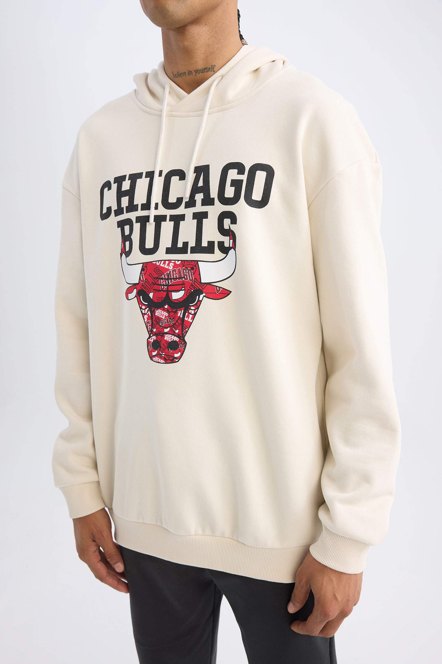 DeFactoFit NBA Chicago Bulls Boxy Fit Kapüşonlu Kalın Sweatshirt