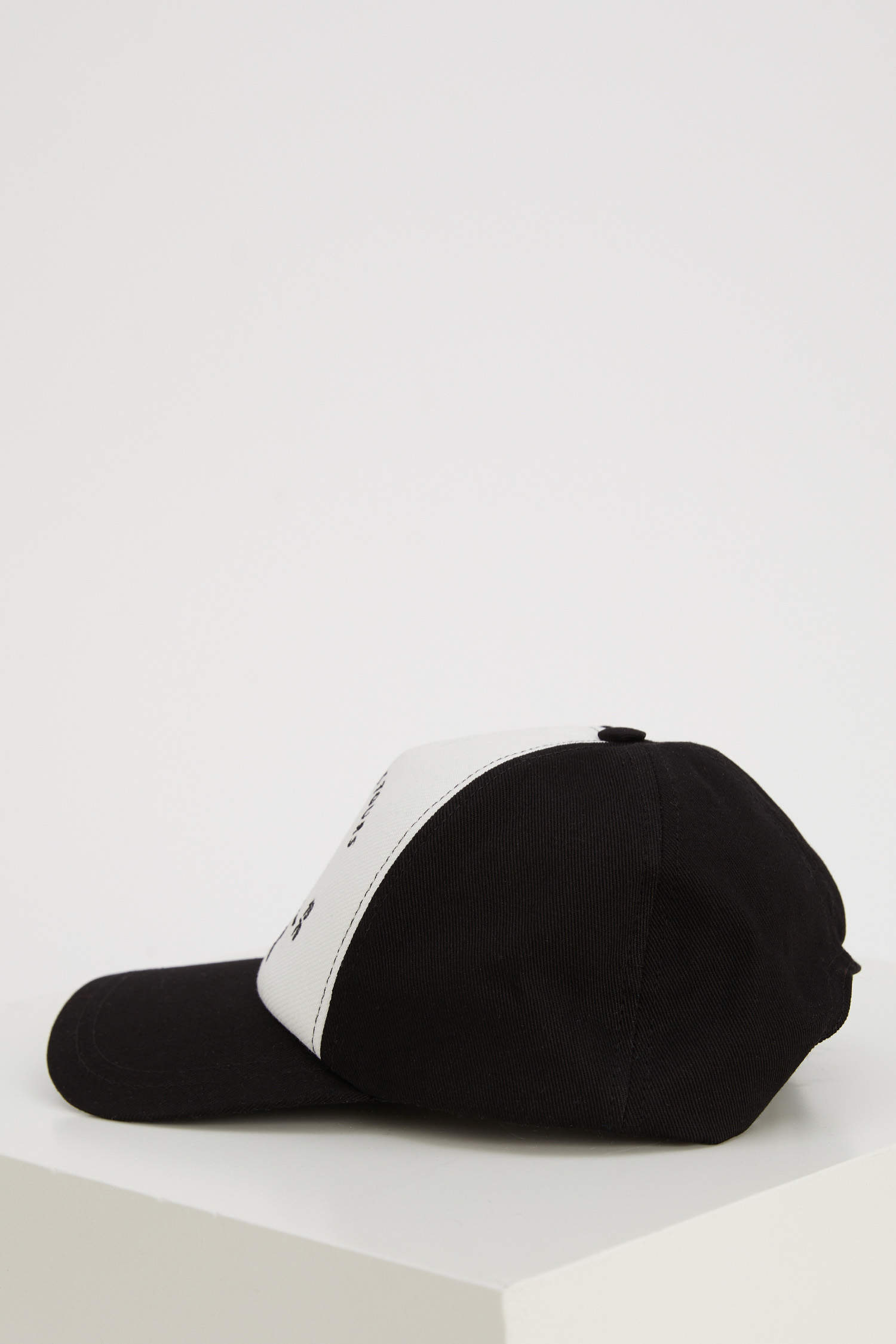 Defacto İşlemeli Cap Şapka. 2