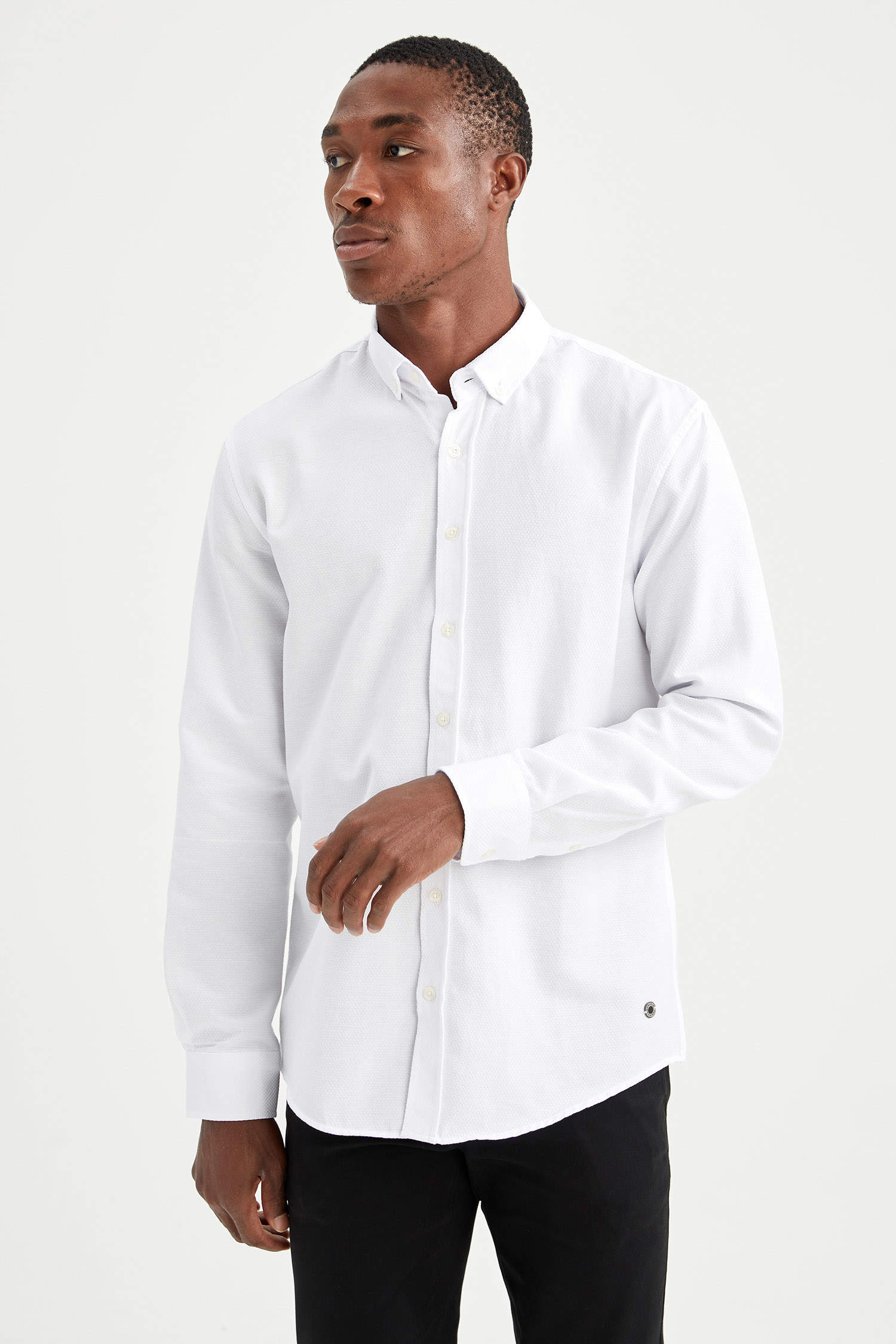 White MAN Modern Fit Basic Long Sleeve Shirt 2066656 | DeFacto