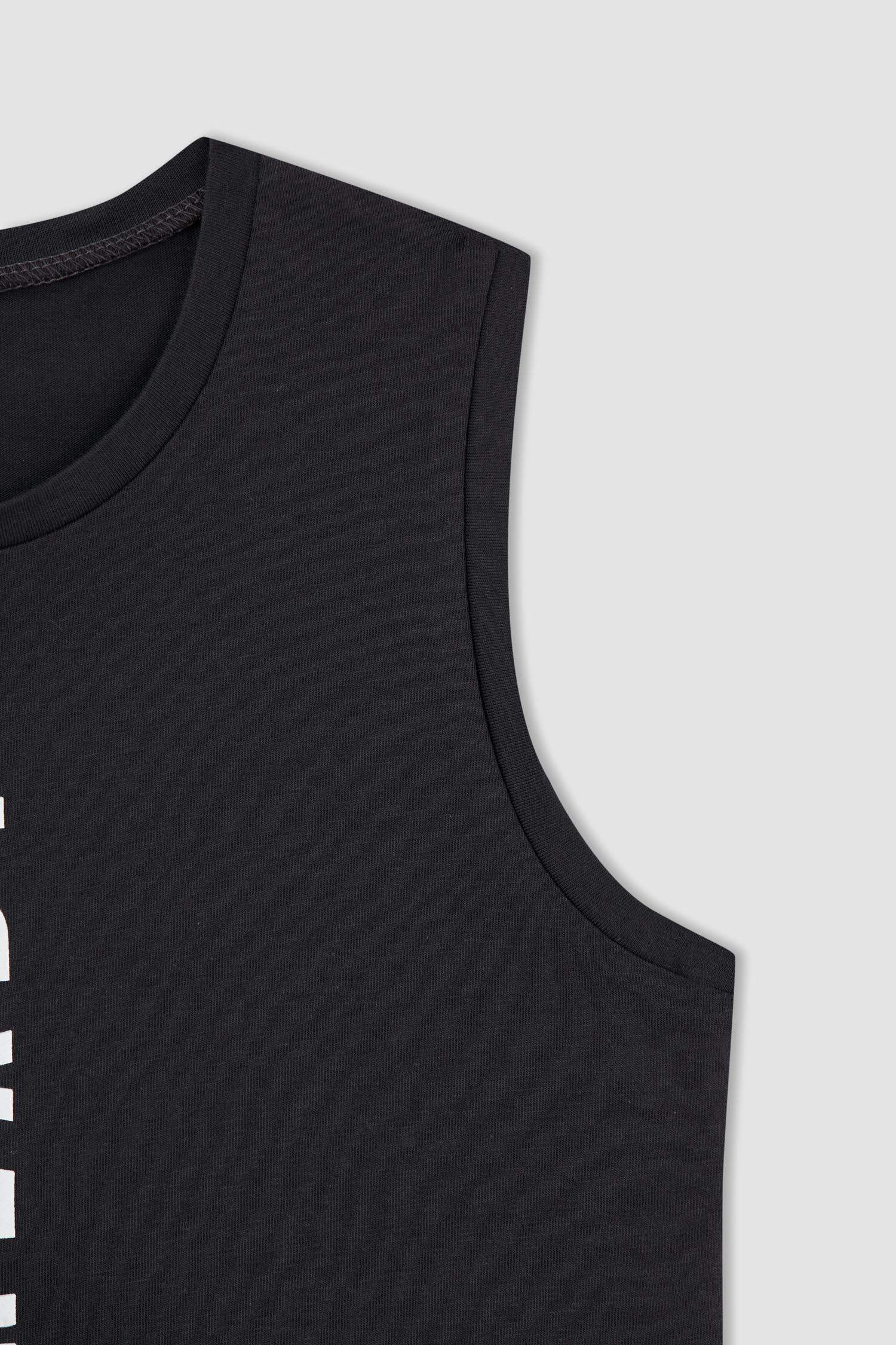 Майка стандартного кроя с принтом для мальчиков