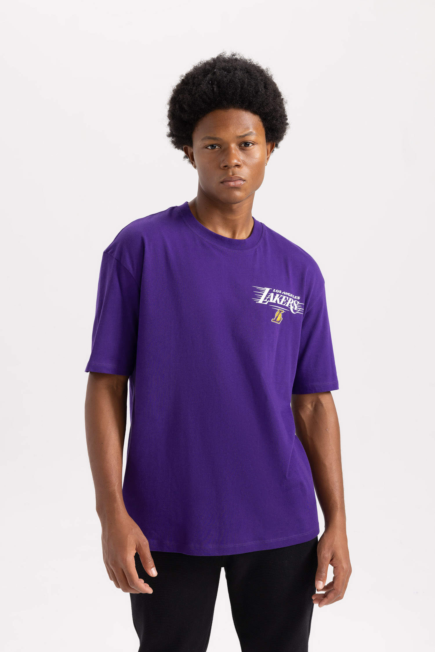 NBA Los Angeles Lakers Licensed Oversize Fit Back Printed Short Sleeve  T-Shirt